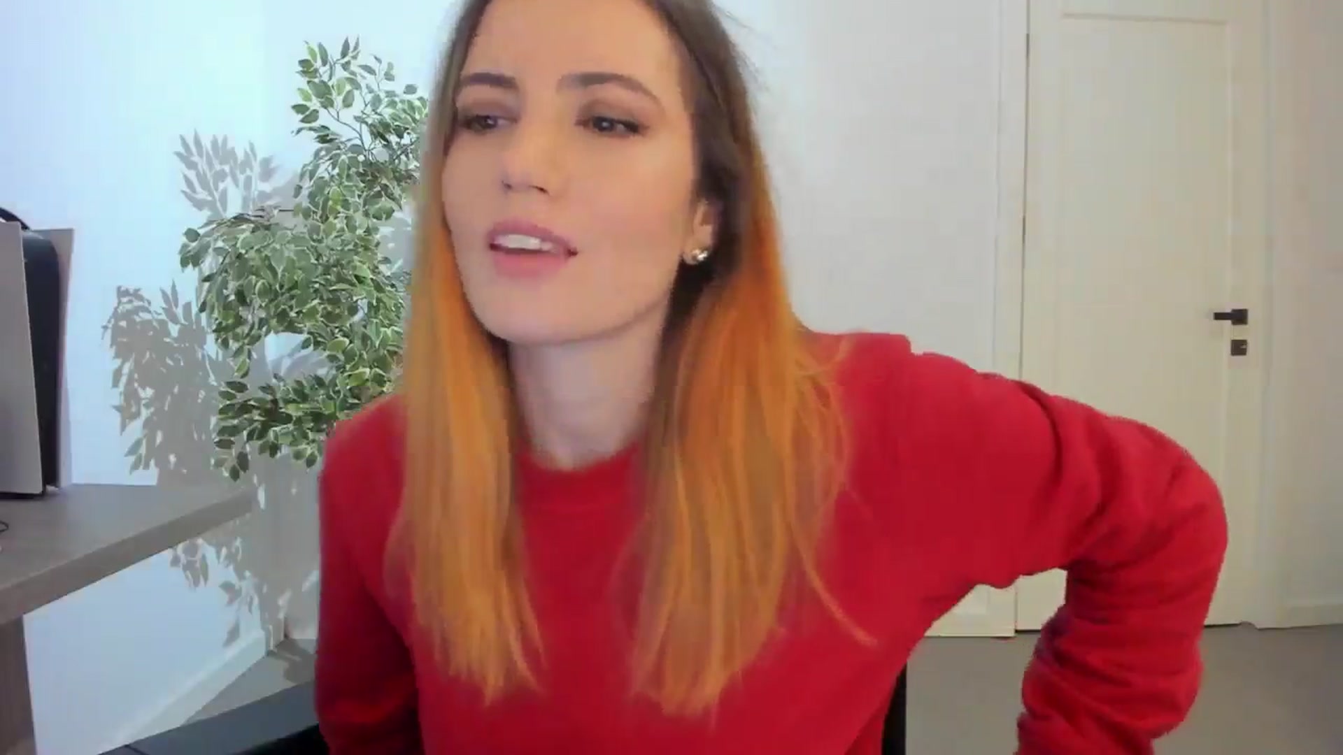 Gallery image thumbnail from happyendings_'s myfreecams stream on, 10/17/2024, 04:42 image 2 of 20