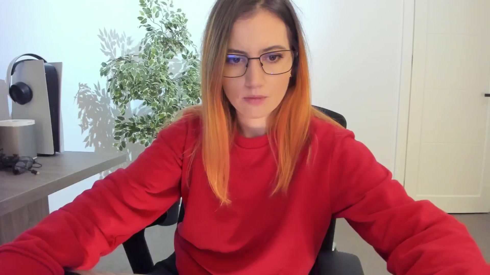 Gallery image thumbnail from happyendings_'s myfreecams stream on, 10/17/2024, 06:15 image 7 of 20