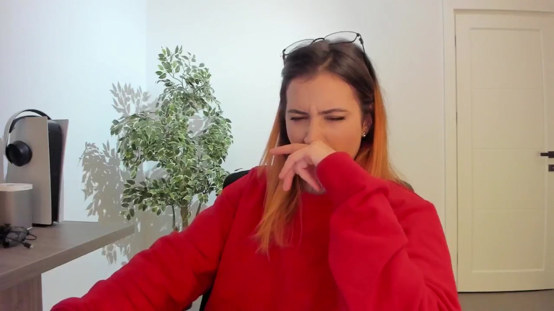 Gallery image thumbnail from happyendings_'s myfreecams stream on, 10/17/2024, 06:15 image 18 of 20