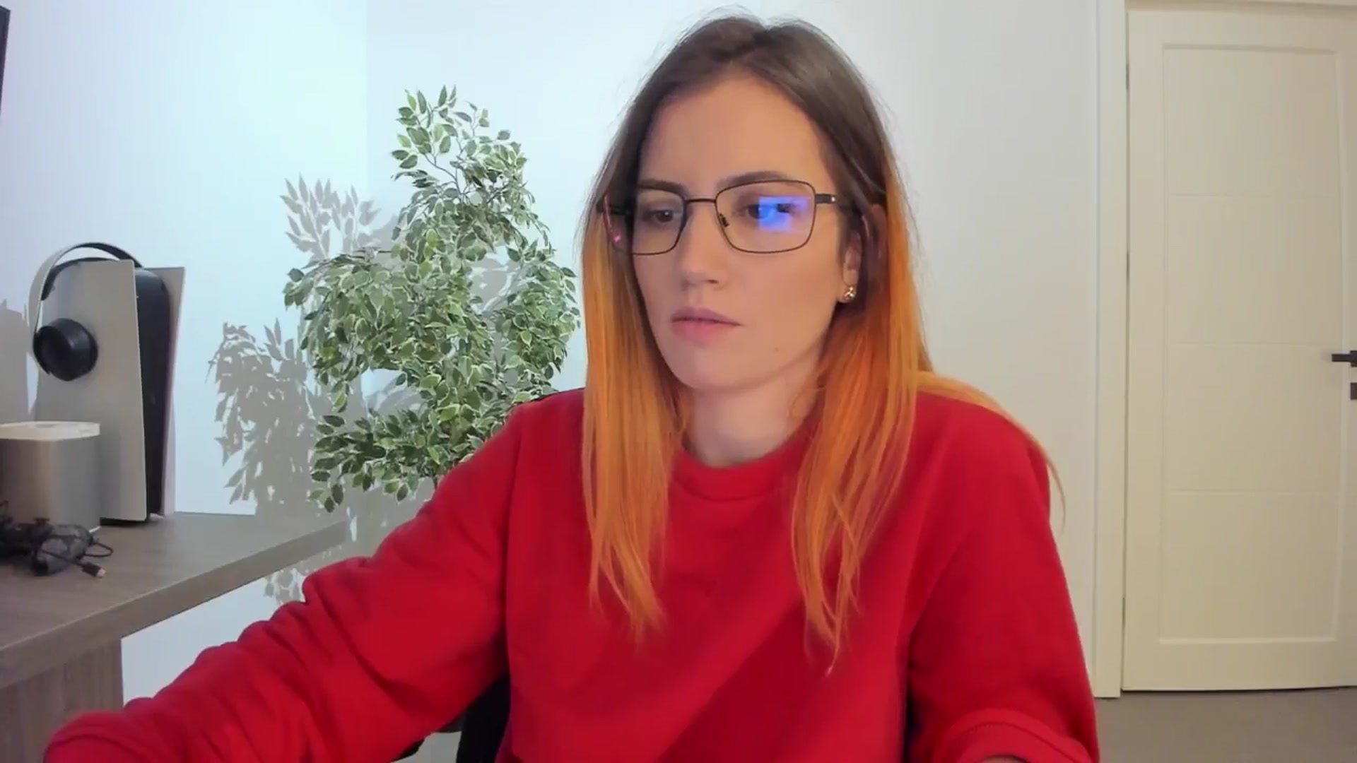 Gallery image thumbnail from happyendings_'s myfreecams stream on, 10/17/2024, 06:15 image 16 of 20