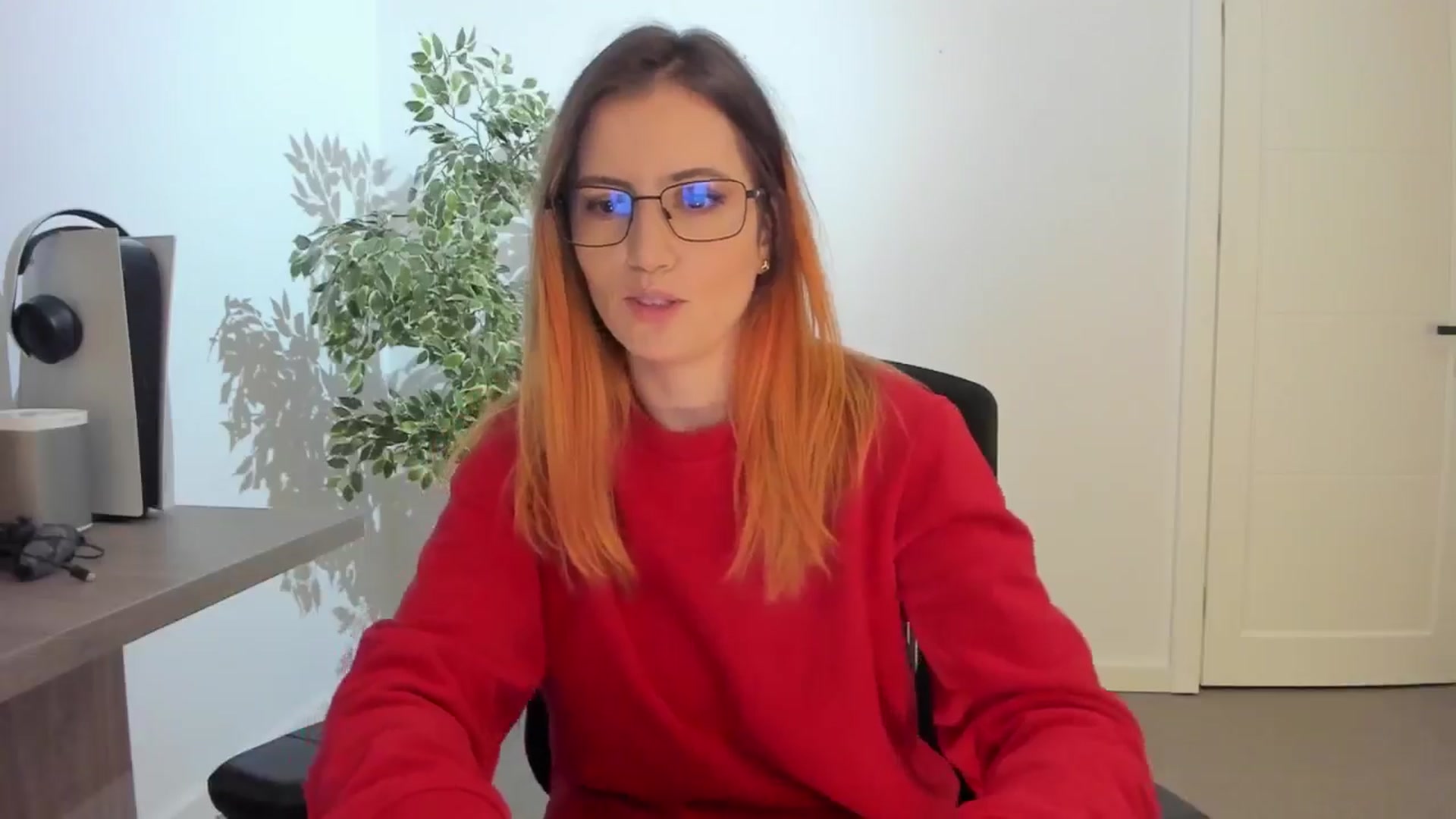 Gallery image thumbnail from happyendings_'s myfreecams stream on, 10/17/2024, 06:15 image 13 of 20