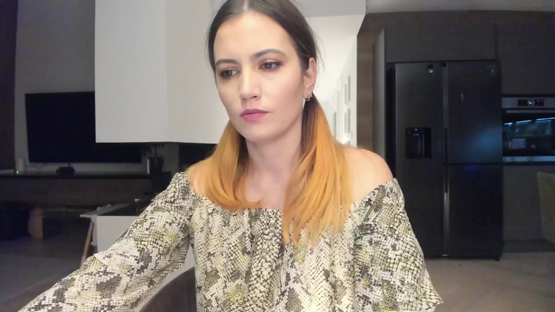 Gallery image thumbnail from happyendings_'s myfreecams stream on, 10/19/2024, 02:33 image 2 of 20