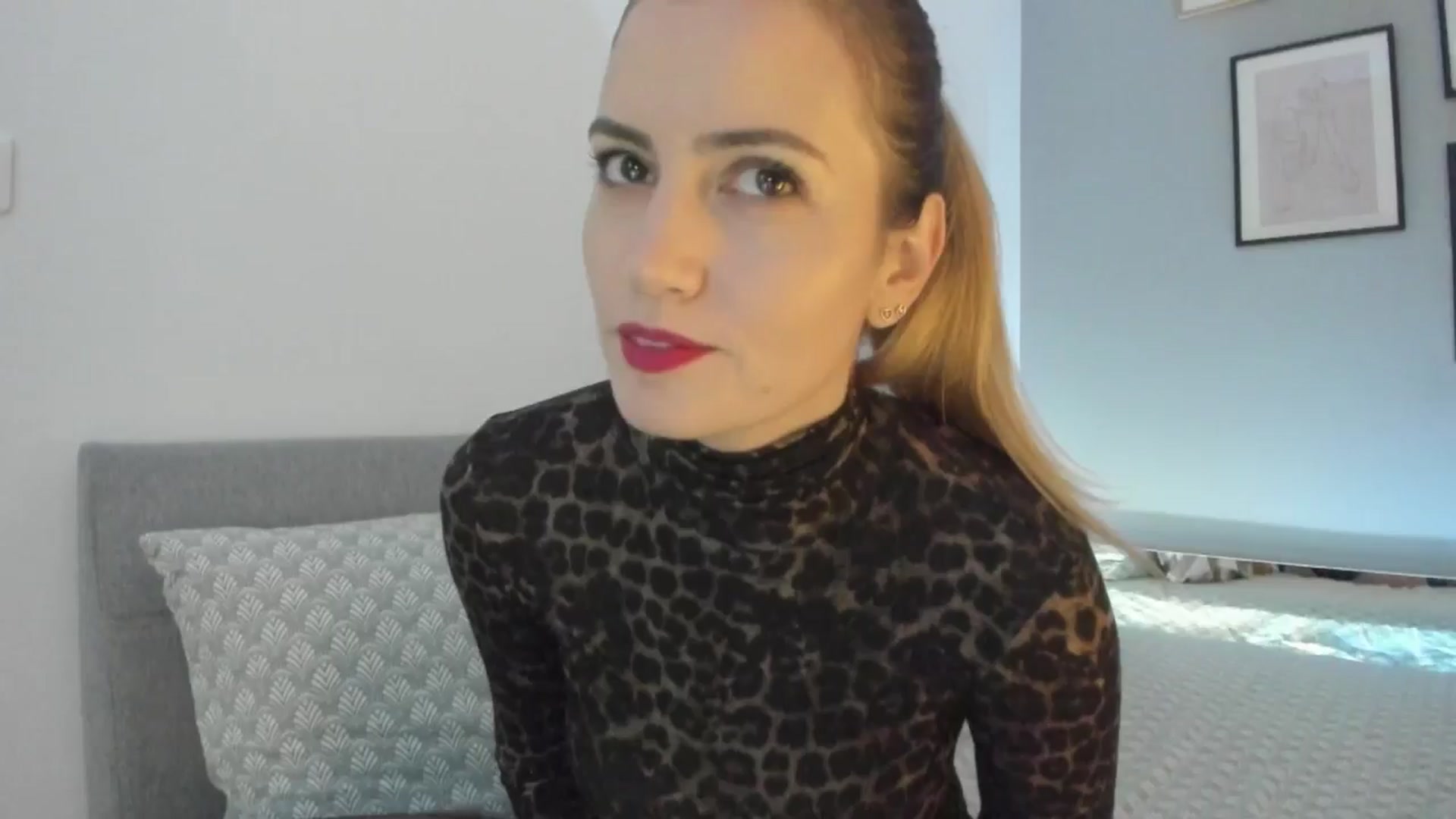 Gallery image thumbnail from happyendings_'s myfreecams stream on, 10/24/2024, 03:42 image 10 of 20