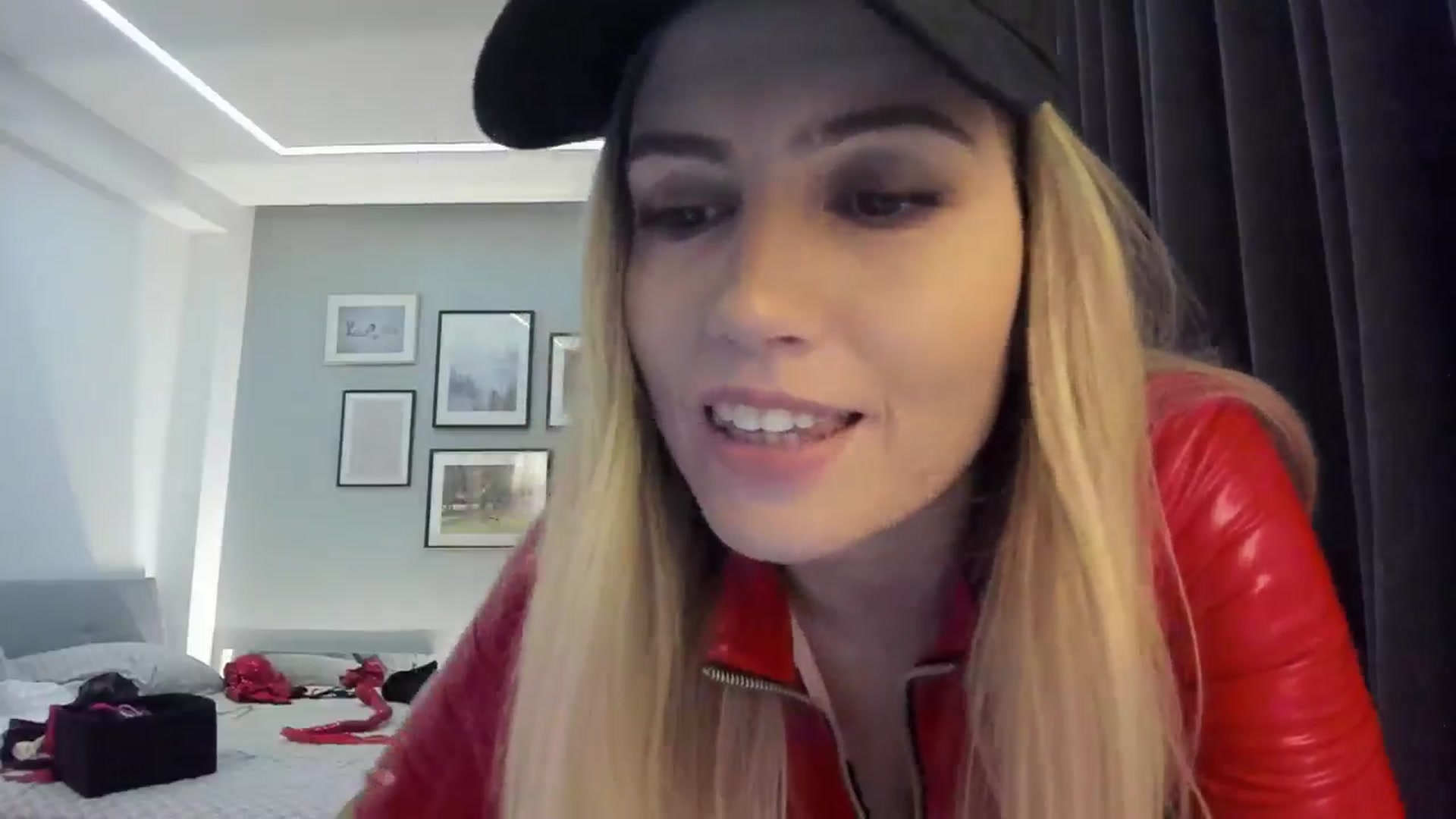 Gallery image thumbnail from happyendings_'s myfreecams stream on, 11/01/2024, 02:47 image 7 of 20