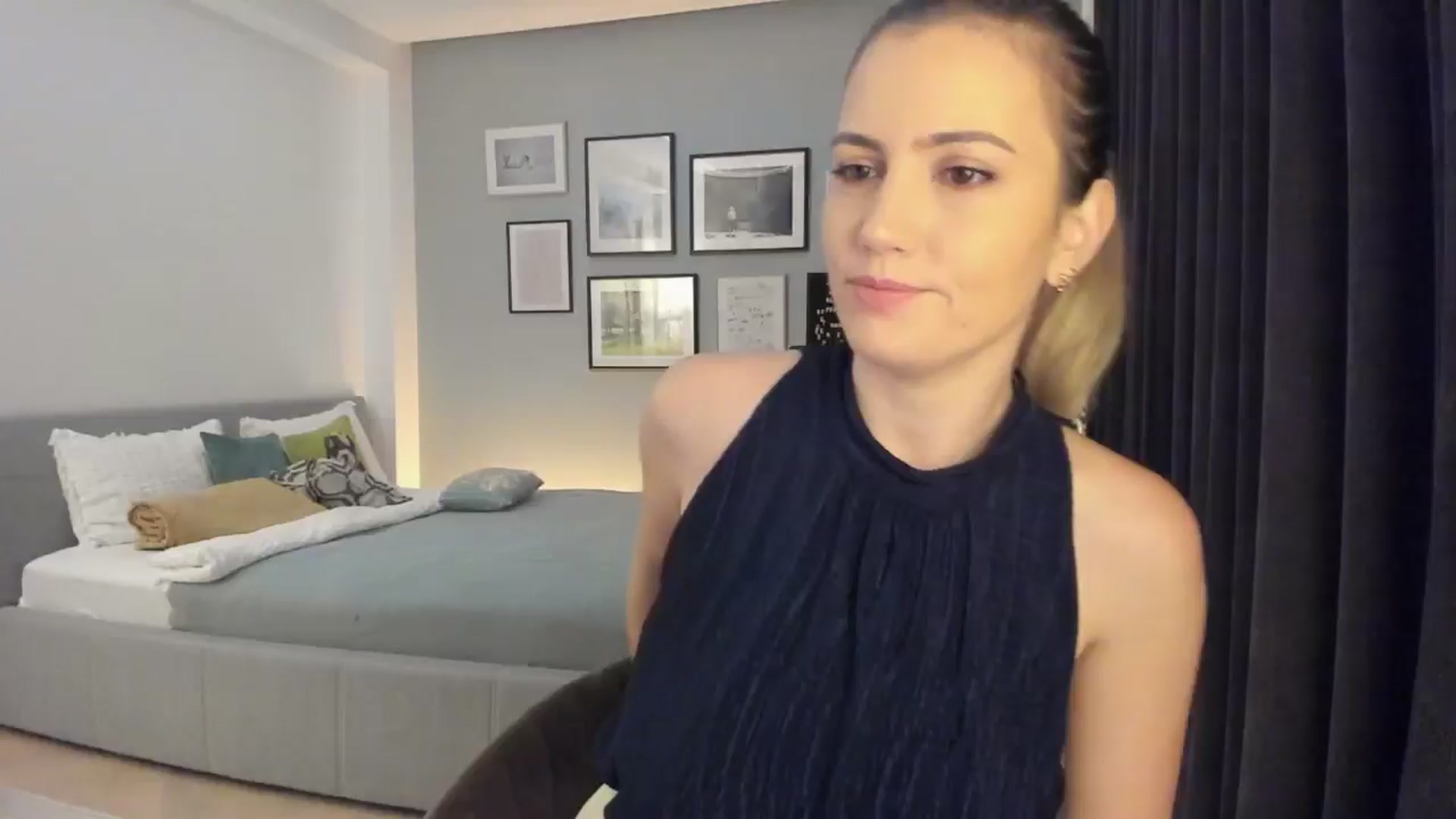Gallery image thumbnail from happyendings_'s myfreecams stream on, 11/15/2024, 23:30 image 7 of 20