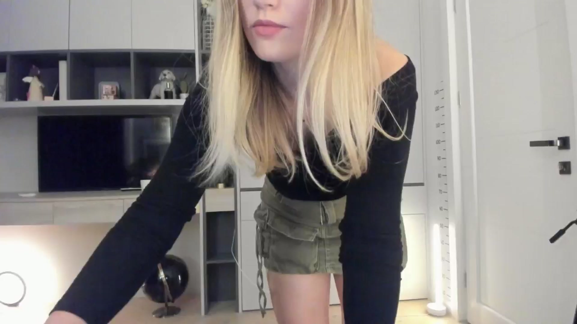 Gallery image thumbnail from happyendings_'s myfreecams stream on, 11/19/2024, 05:33 image 14 of 20
