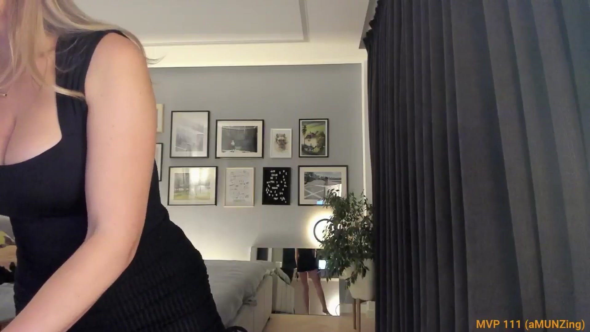 Gallery image thumbnail from happyendings_'s myfreecams stream on, 11/22/2024, 03:19 image 12 of 20