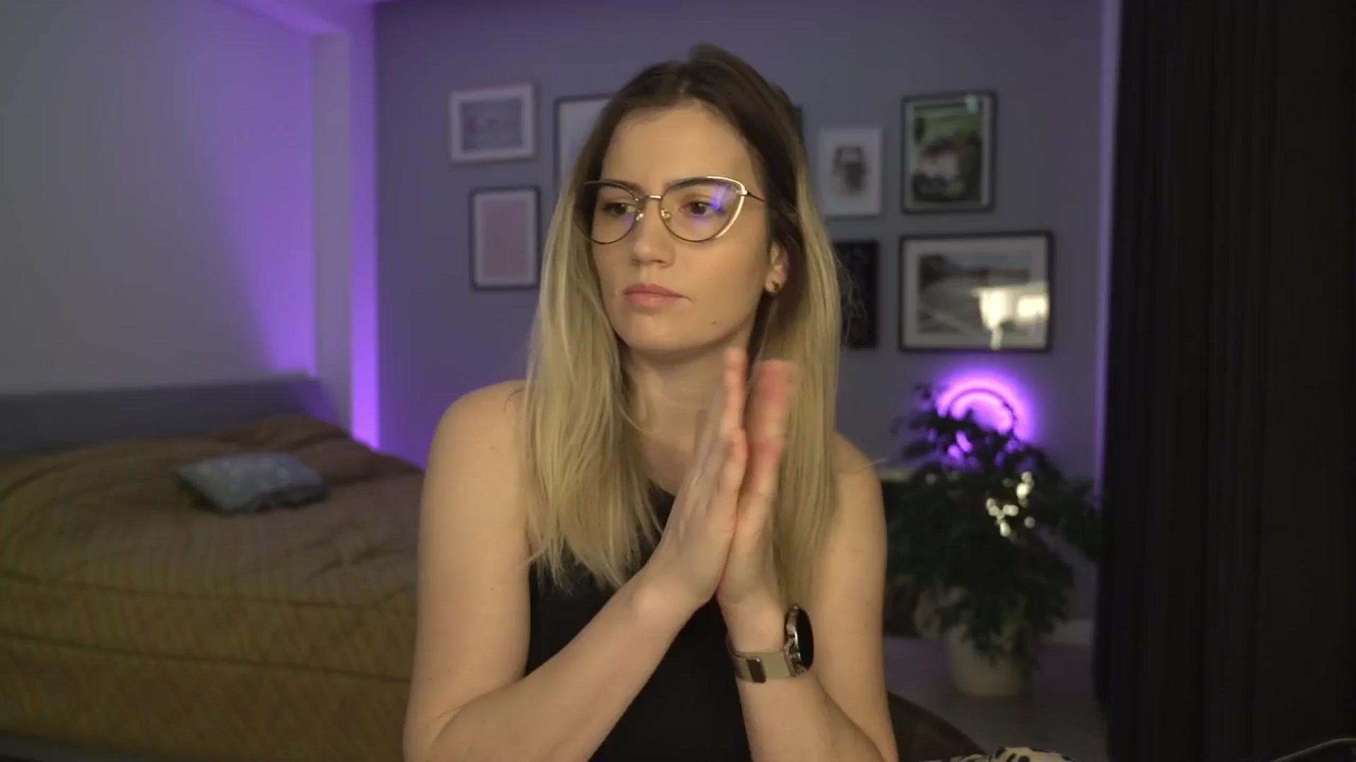 Gallery image thumbnail from happyendings_'s myfreecams stream on, 12/13/2024, 04:04 image 3 of 20