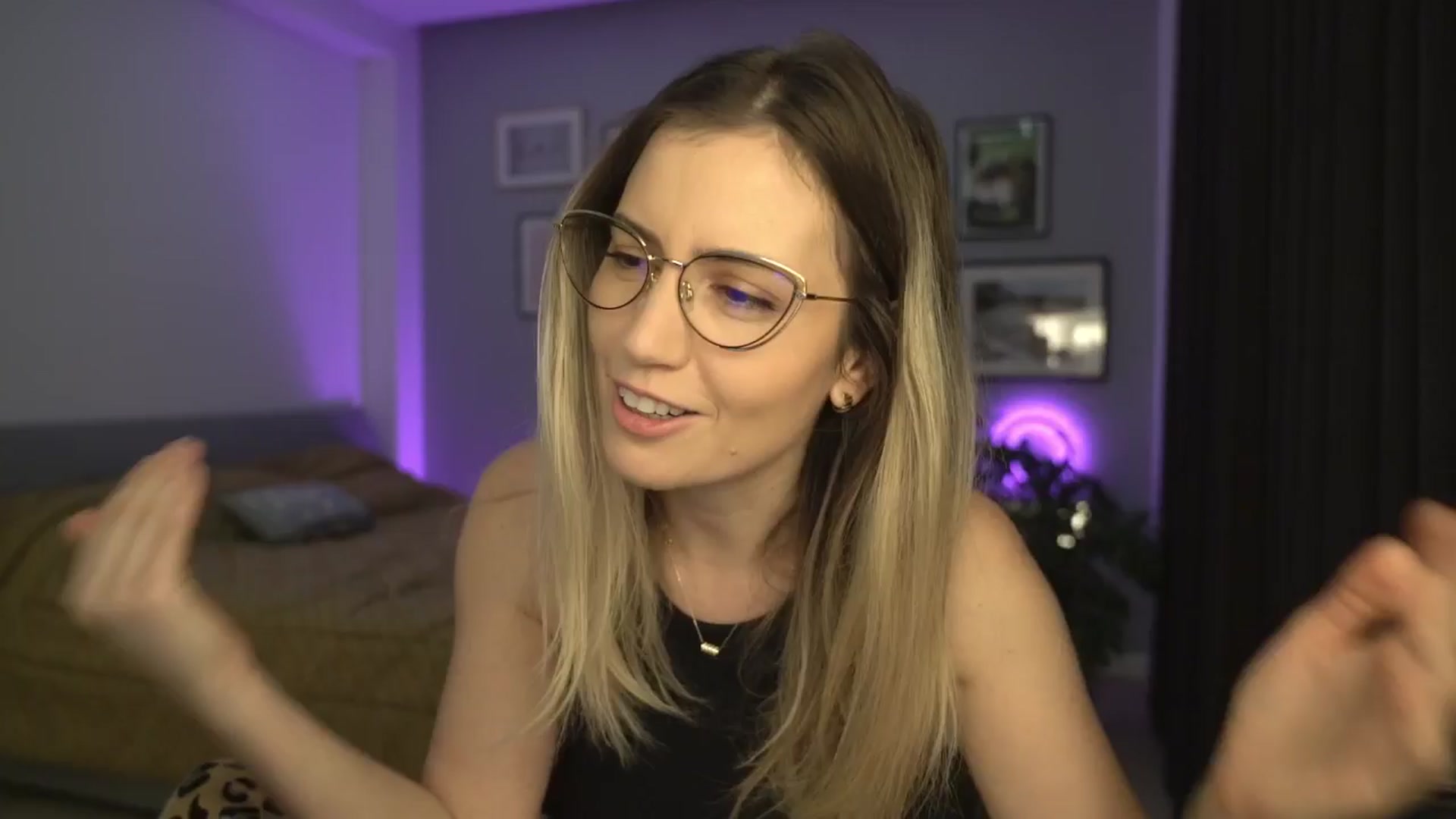 Gallery image thumbnail from happyendings_'s myfreecams stream on, 12/13/2024, 04:04 image 8 of 20
