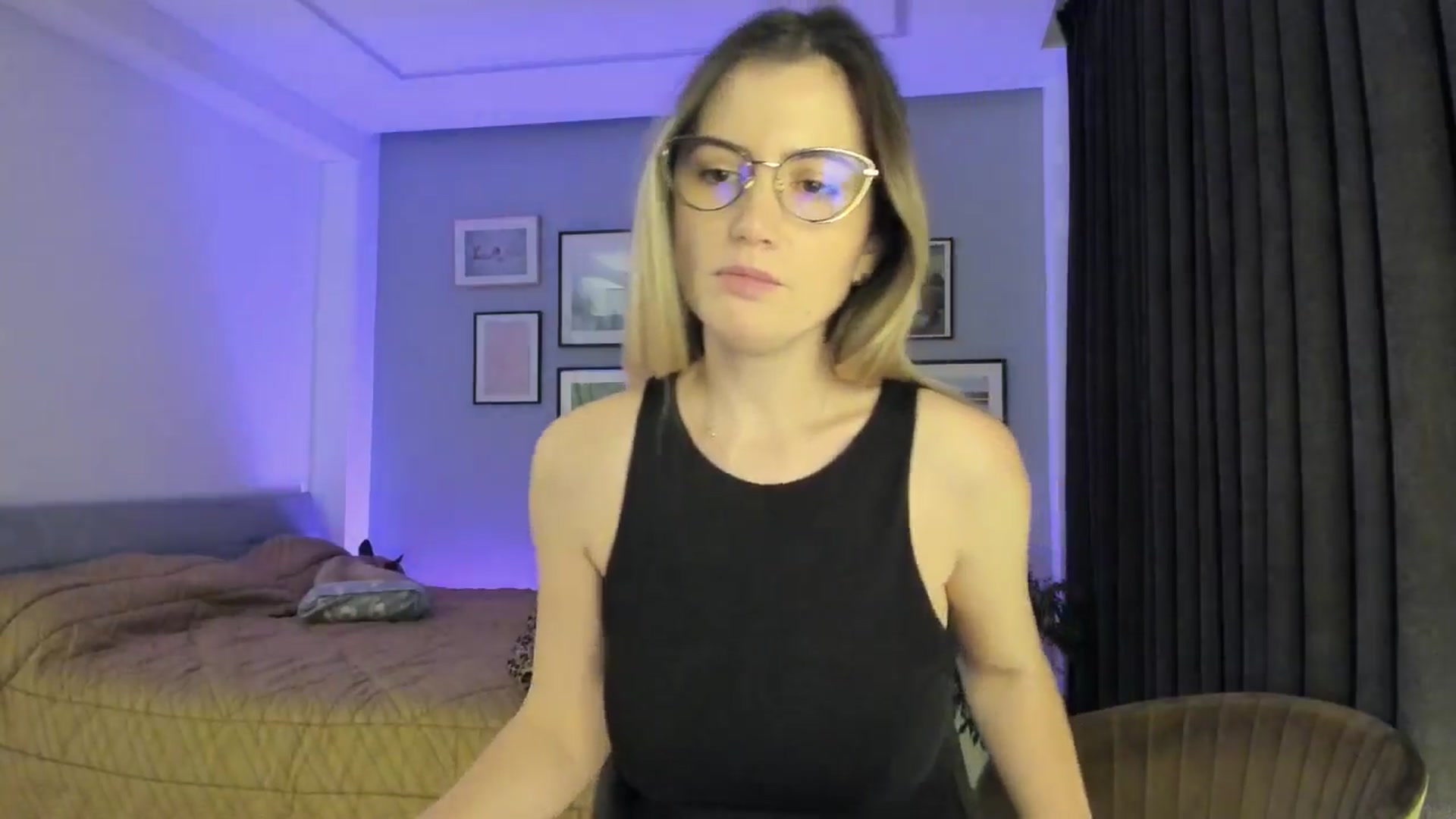 Gallery image thumbnail from happyendings_'s myfreecams stream on, 12/13/2024, 06:43 image 6 of 20