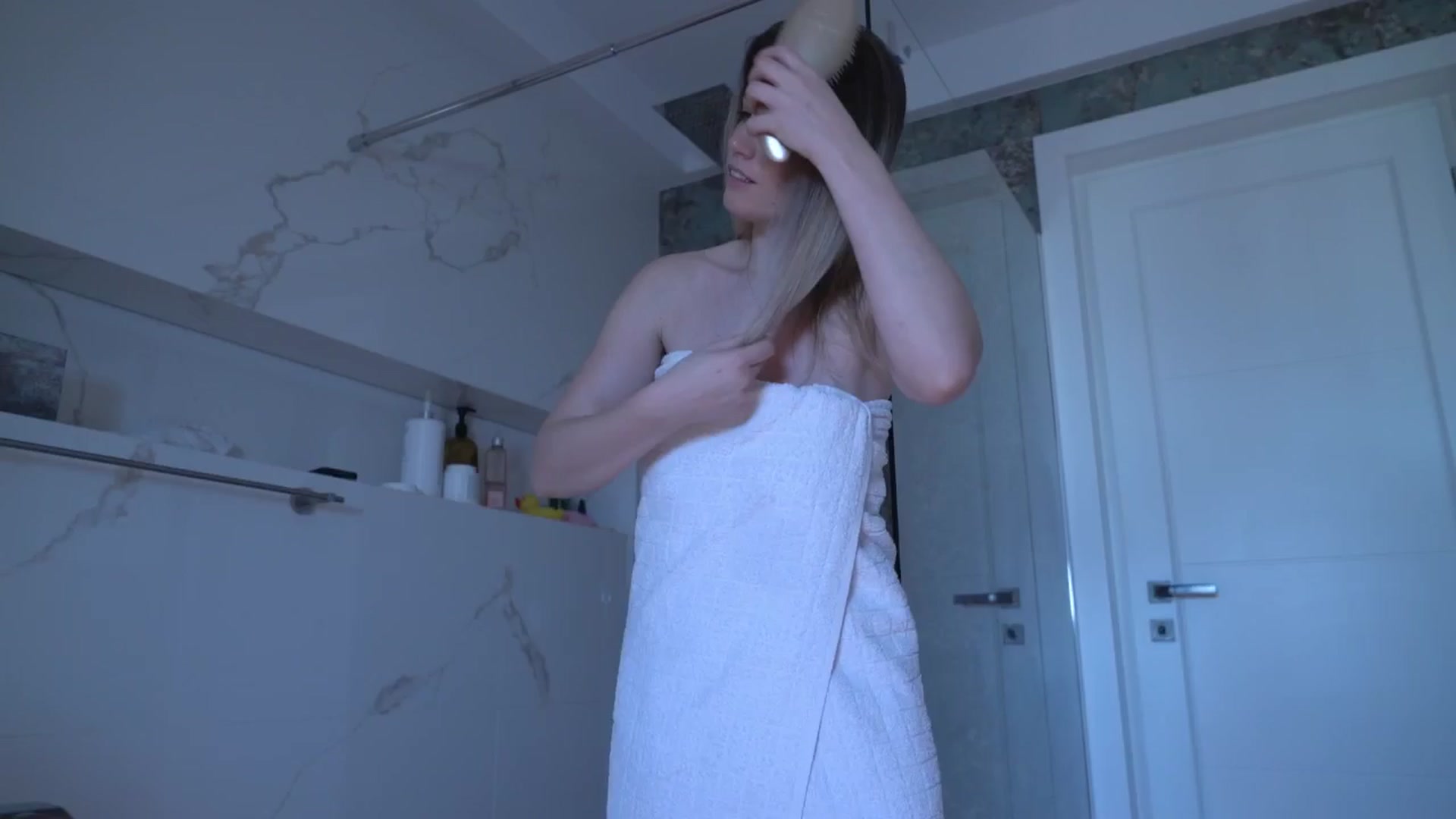 Gallery image thumbnail from happyendings_'s myfreecams stream on, 12/13/2024, 08:54 image 15 of 20