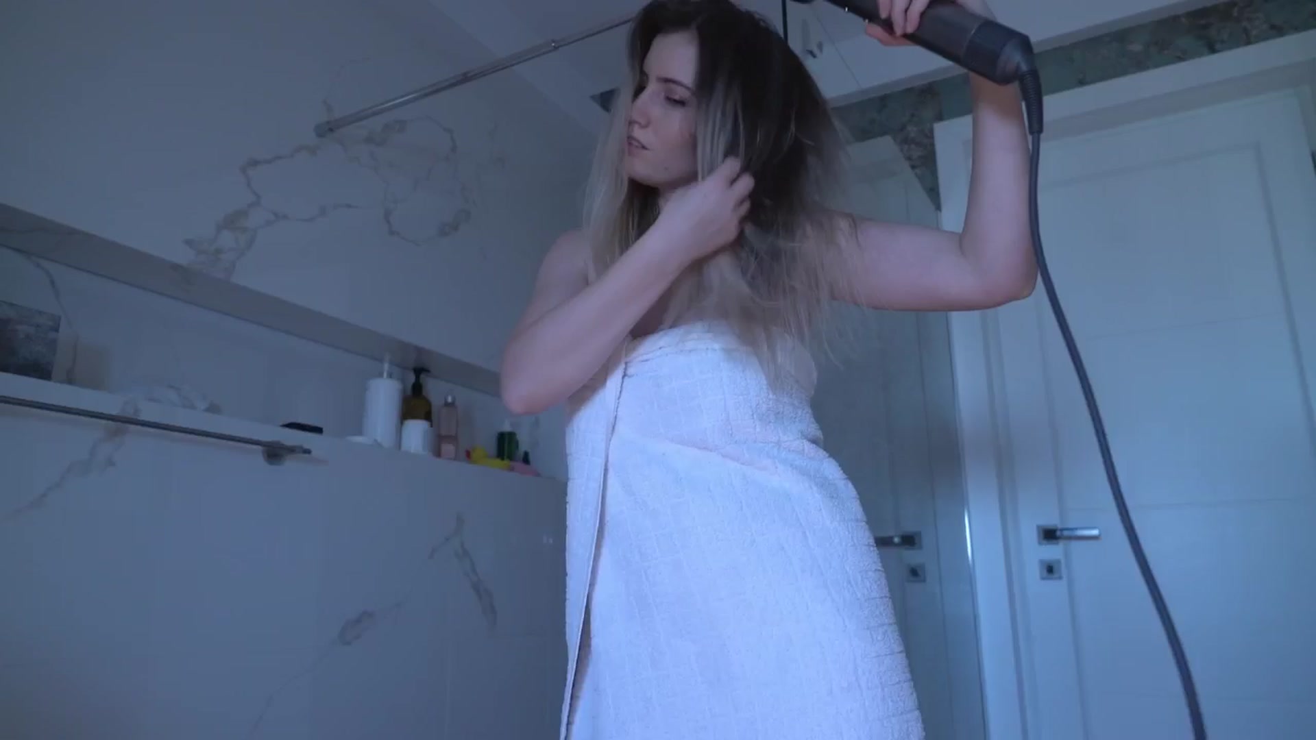 Gallery image thumbnail from happyendings_'s myfreecams stream on, 12/13/2024, 08:54 image 14 of 20