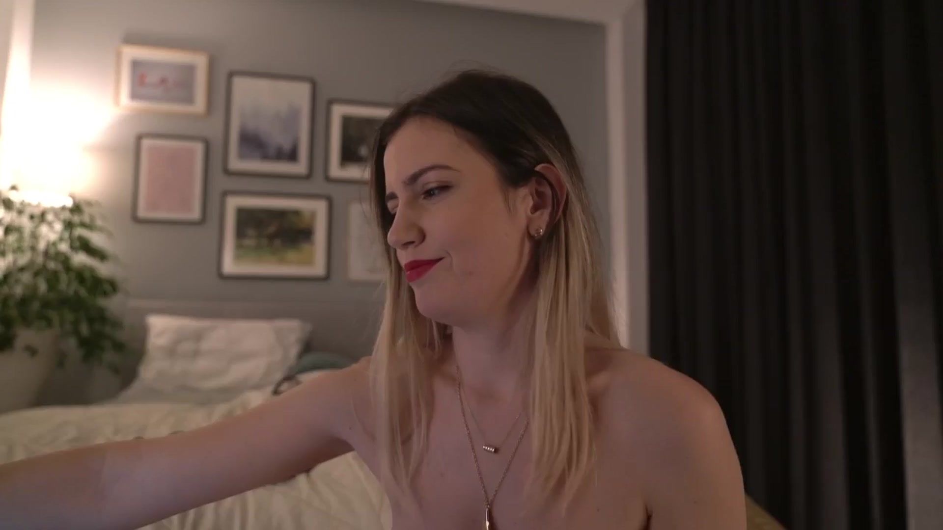 Gallery image thumbnail from happyendings_'s myfreecams stream on, 12/15/2024, 06:15 image 4 of 20
