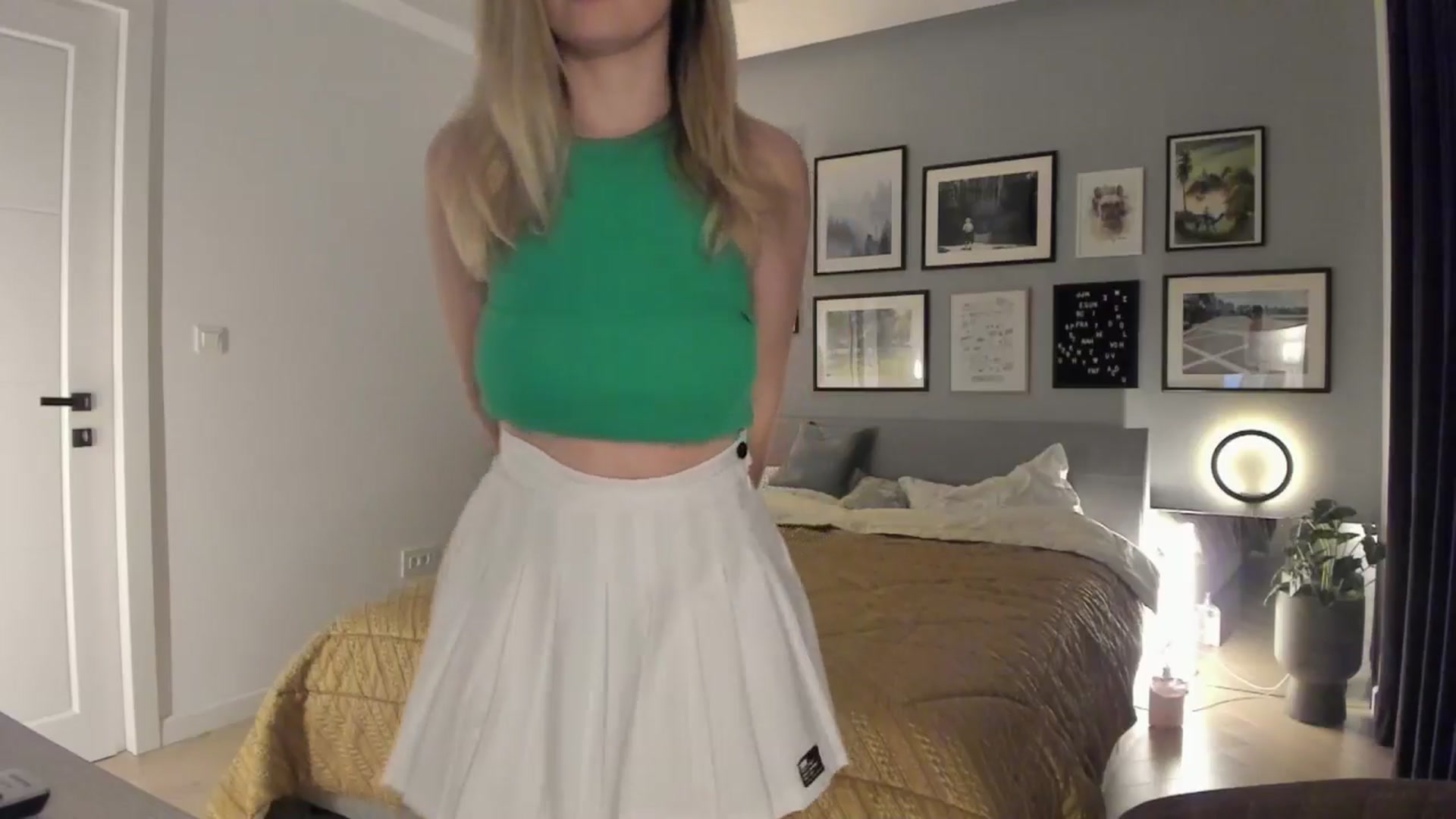 Gallery image thumbnail from happyendings_'s myfreecams stream on, 12/20/2024, 05:39 image 4 of 20