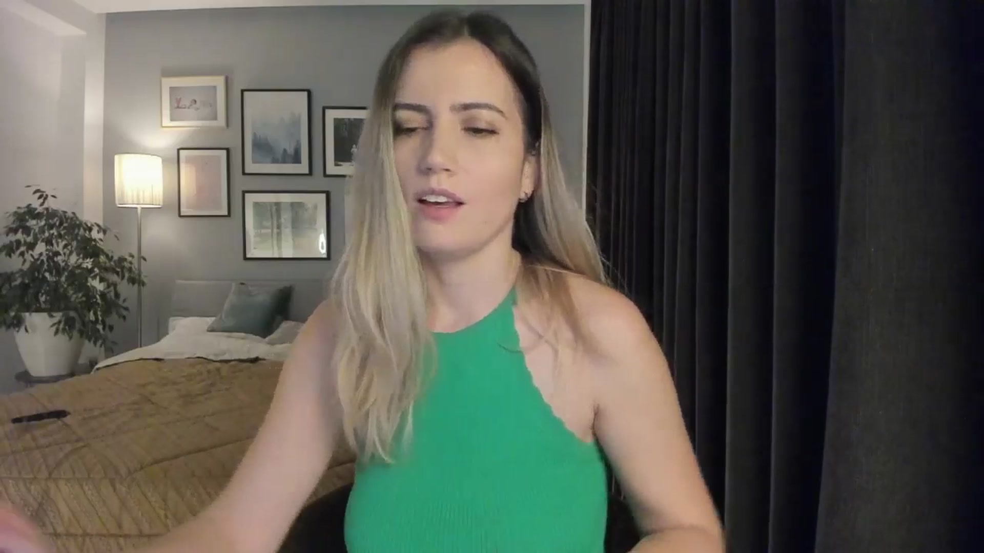 Gallery image thumbnail from happyendings_'s myfreecams stream on, 12/20/2024, 05:39 image 2 of 20