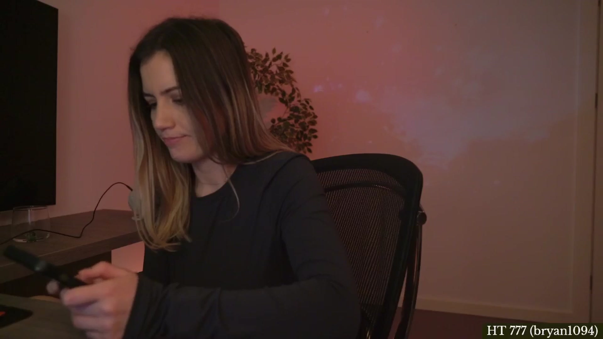 Gallery image thumbnail from happyendings_'s myfreecams stream on, 02/04/2025, 05:38 image 17 of 20