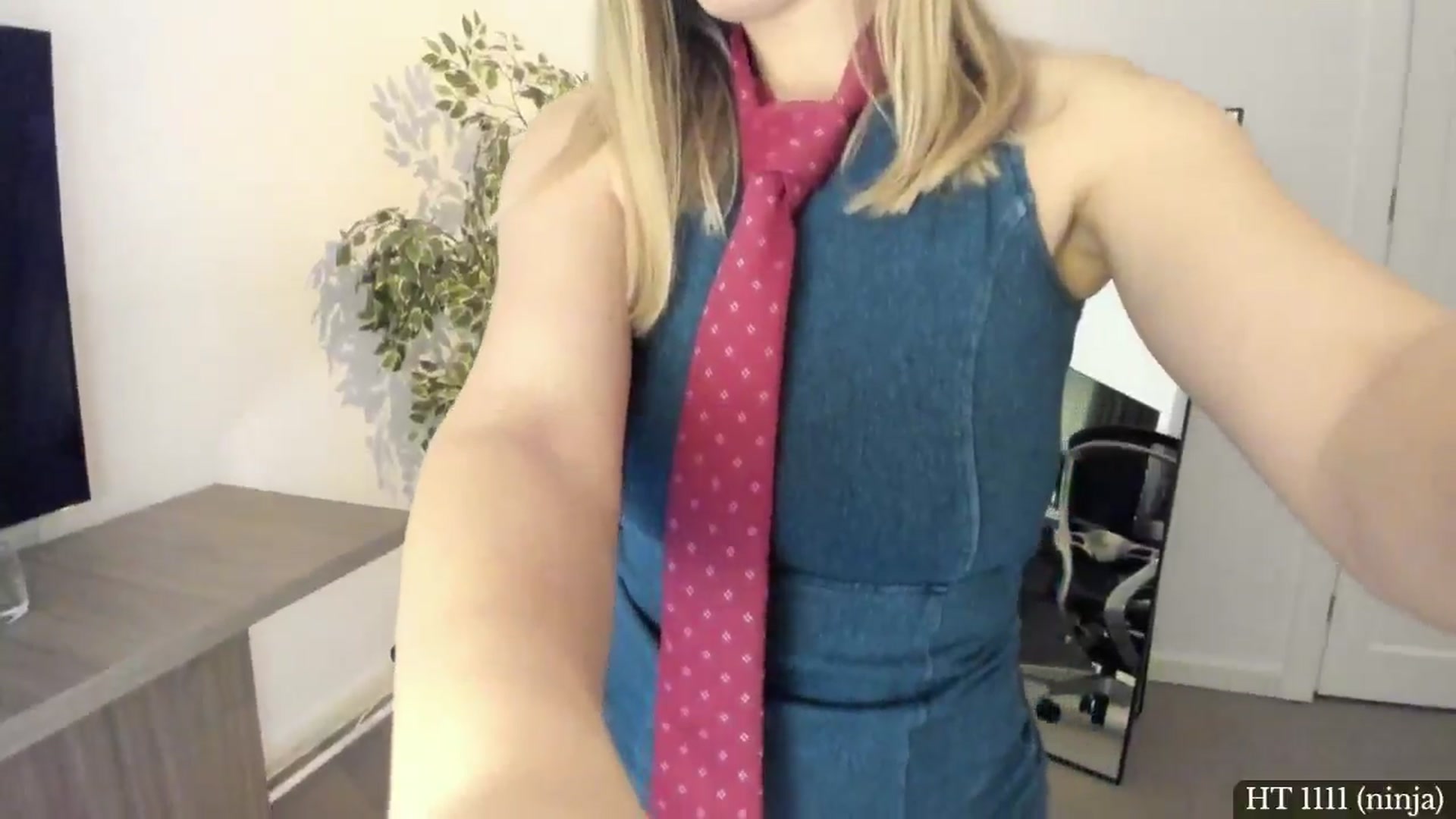 Gallery image thumbnail from happyendings_'s myfreecams stream on, 02/05/2025, 07:22 image 9 of 20