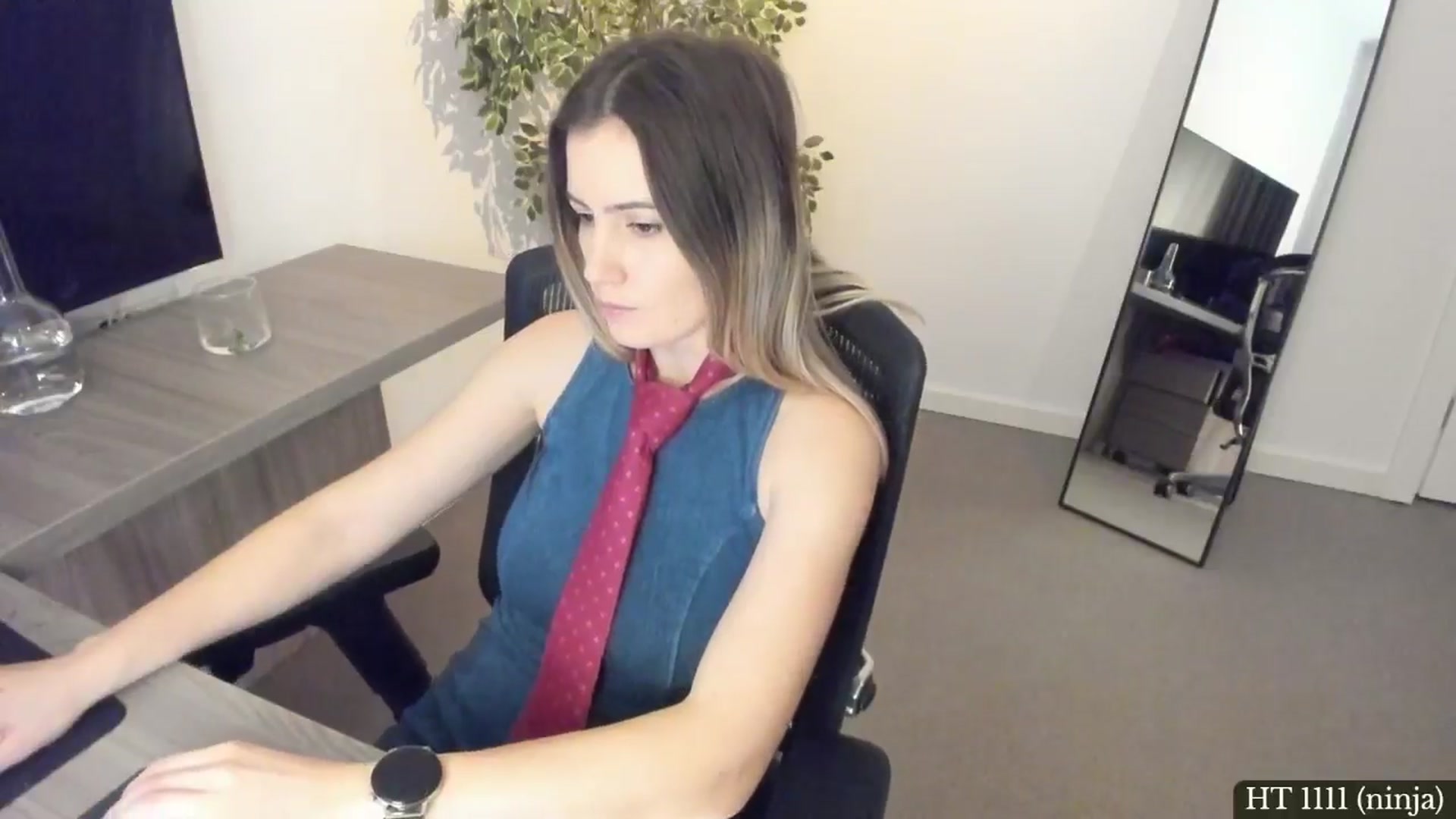 Gallery image thumbnail from happyendings_'s myfreecams stream on, 02/05/2025, 07:22 image 13 of 20