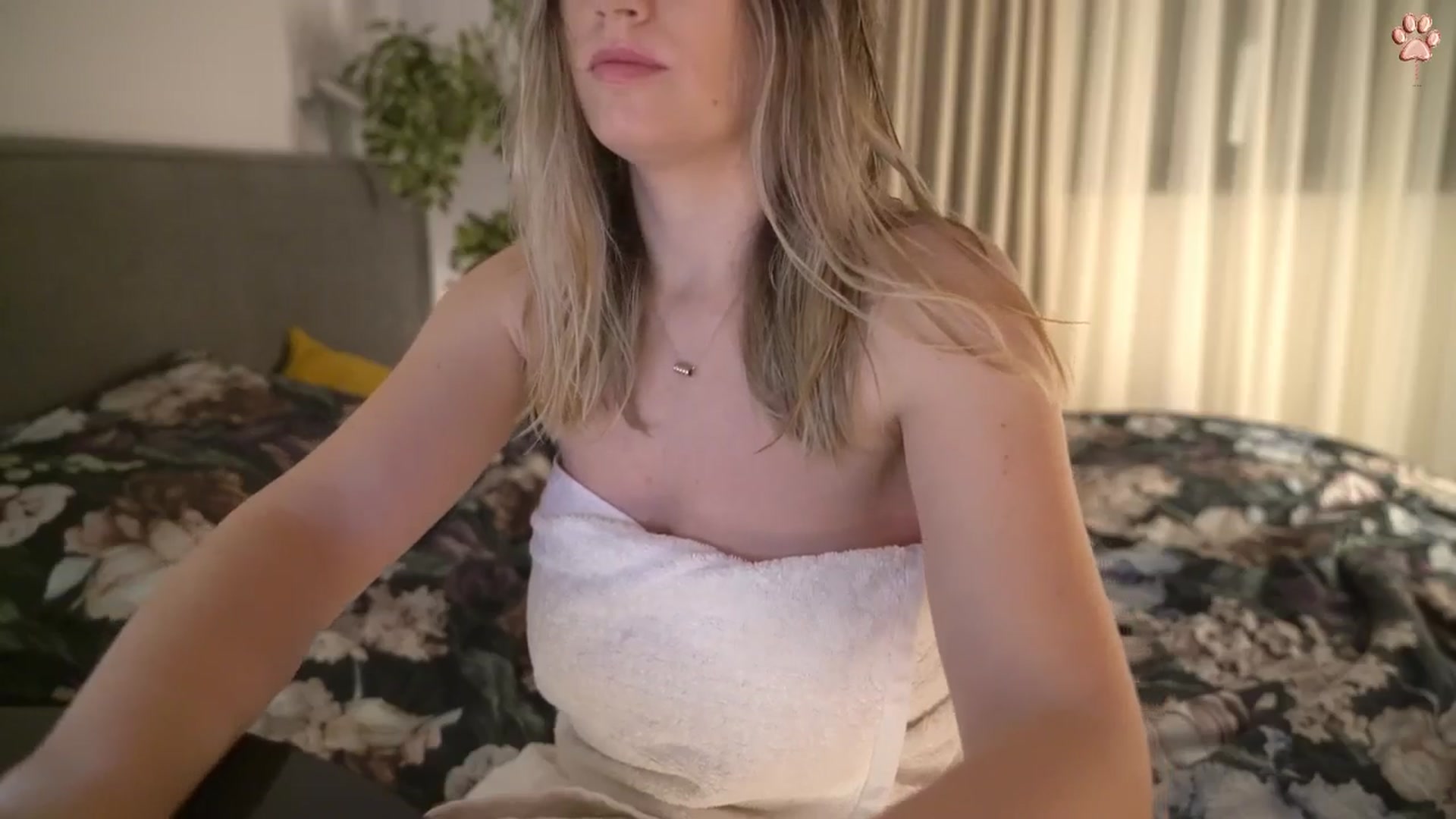 Gallery image thumbnail from happyendings_'s myfreecams stream on, 02/26/2025, 04:51 image 2 of 20