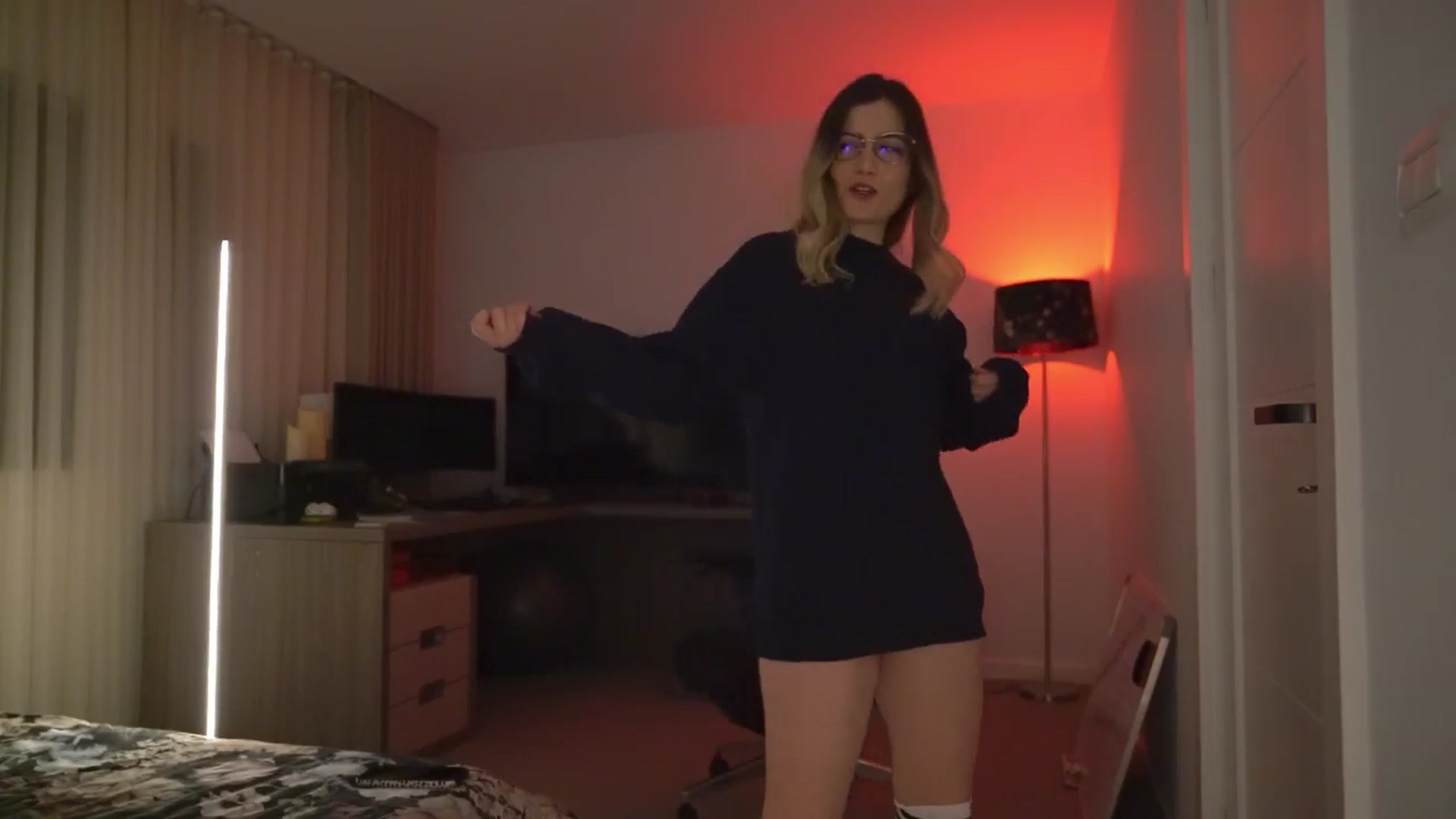 Gallery image thumbnail from happyendings_'s myfreecams stream on, 02/27/2025, 05:42 image 14 of 20