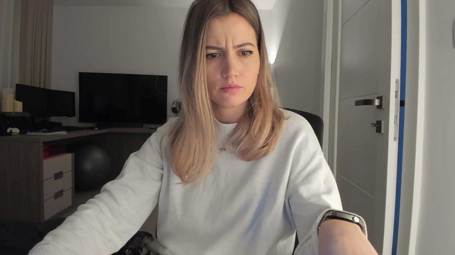 Gallery image thumbnail from happyendings_'s myfreecams stream on, 03/05/2025, 07:54 image 5 of 20