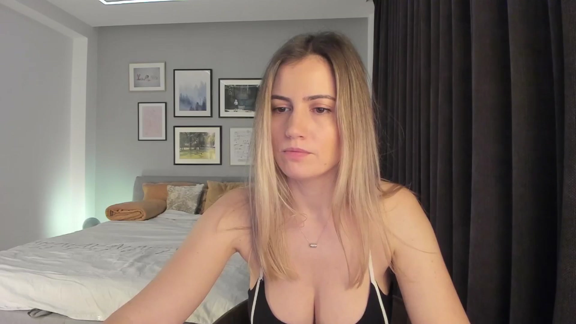 Gallery image thumbnail from happyendings_'s myfreecams stream on, 04/10/2025, 04:28 image 14 of 20