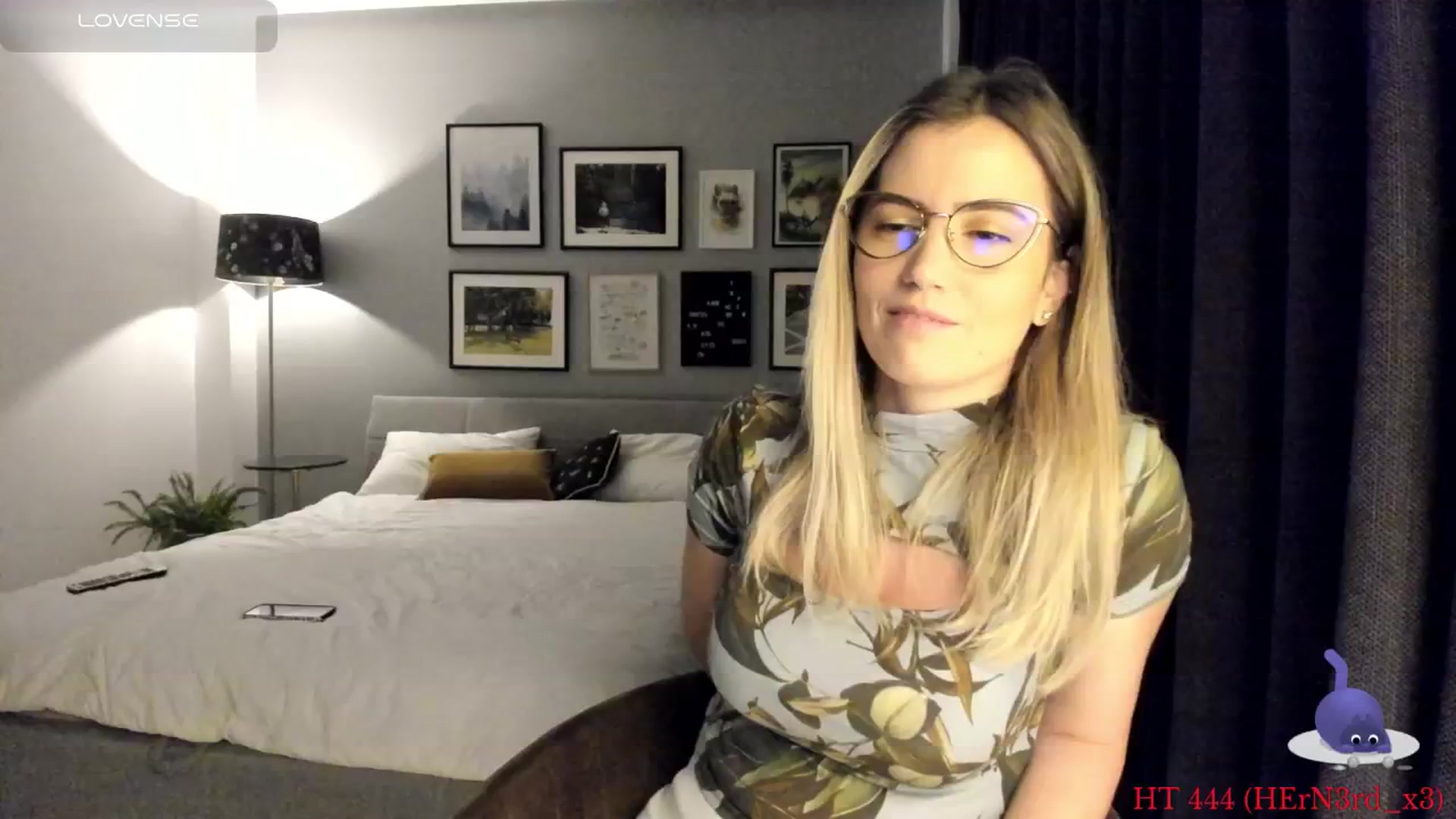 Gallery image thumbnail from happyendings_'s myfreecams stream on, 06/10/2025, 04:29 image 6 of 20