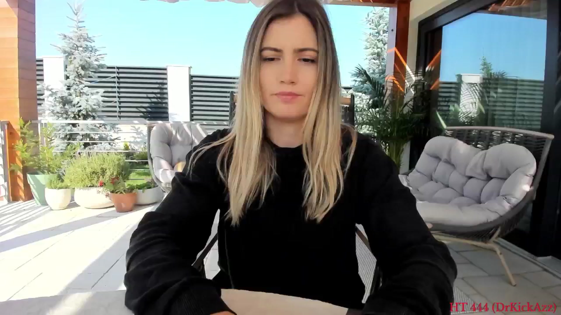 Gallery image thumbnail from happyendings_'s myfreecams stream on, 06/19/2025, 06:27 image 6 of 20