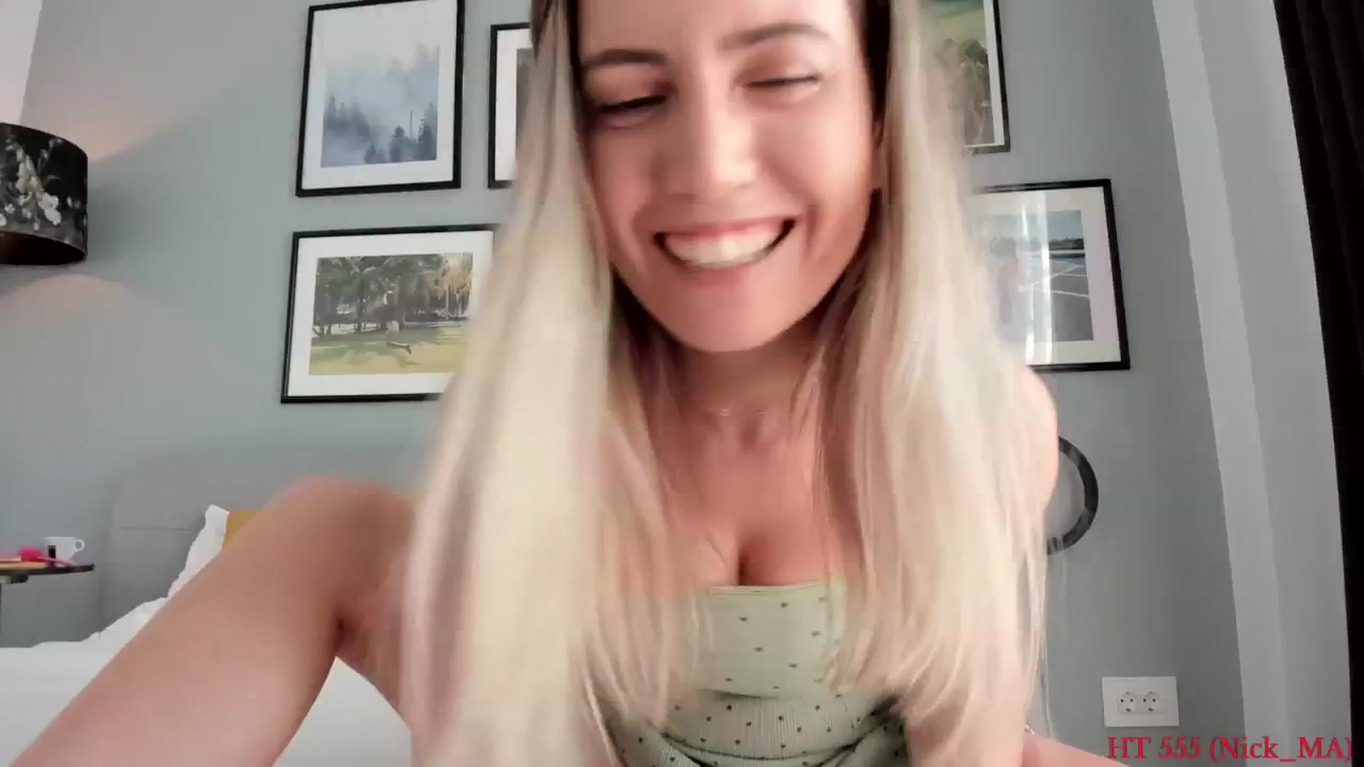 Gallery image thumbnail from happyendings_'s myfreecams stream on, 08/14/2025, 04:33 image 14 of 20