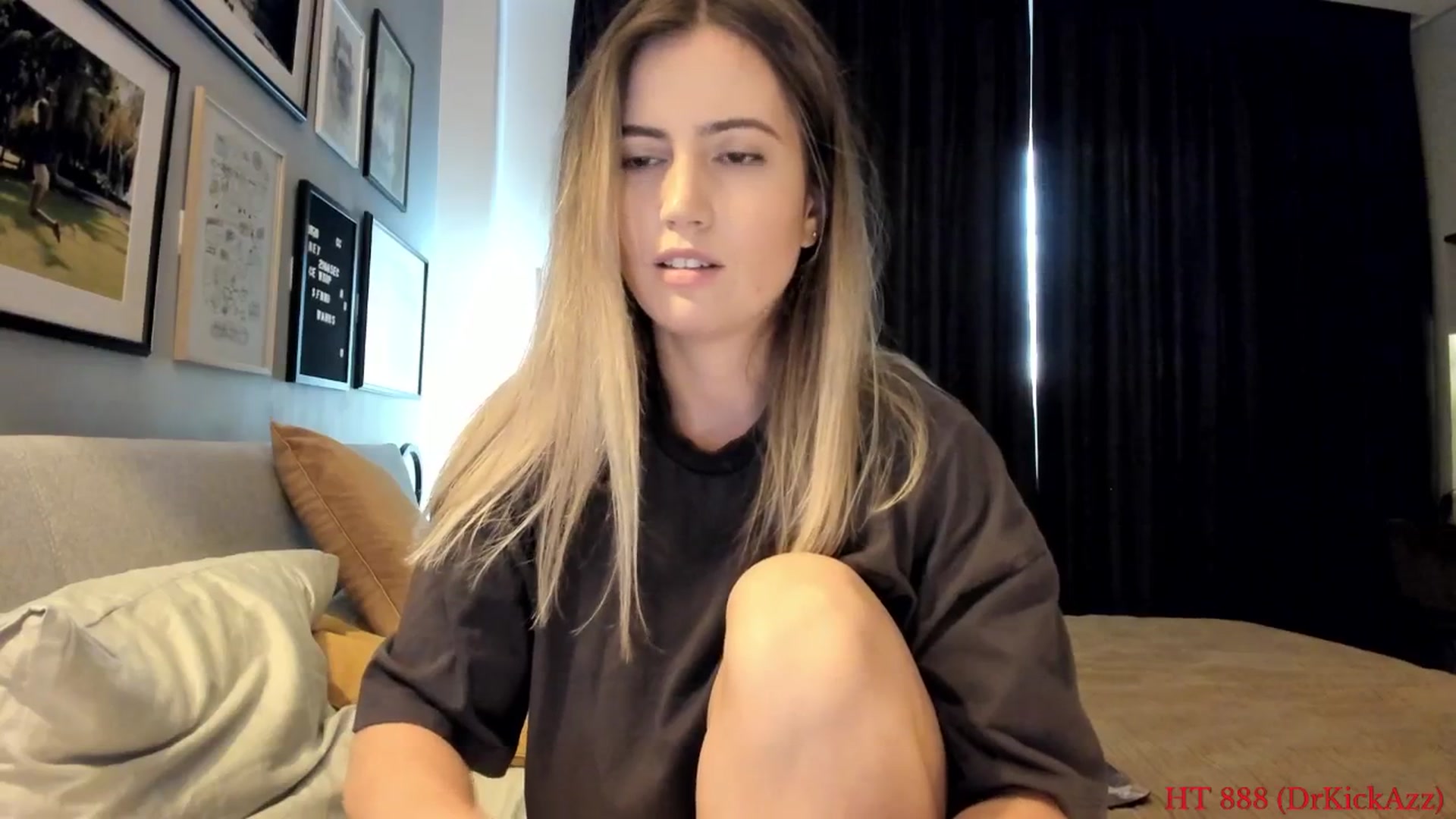 Gallery image thumbnail from happyendings_'s myfreecams stream on, 08/22/2025, 04:53 image 4 of 20