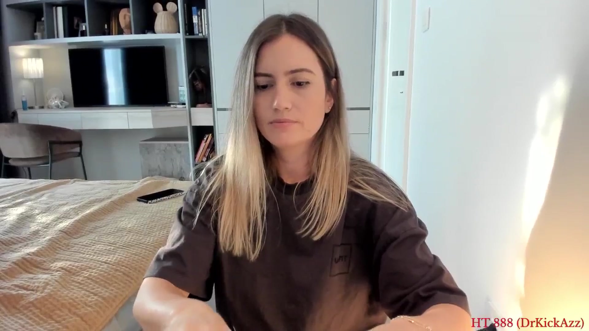 Gallery image thumbnail from happyendings_'s myfreecams stream on, 08/22/2025, 04:53 image 10 of 20
