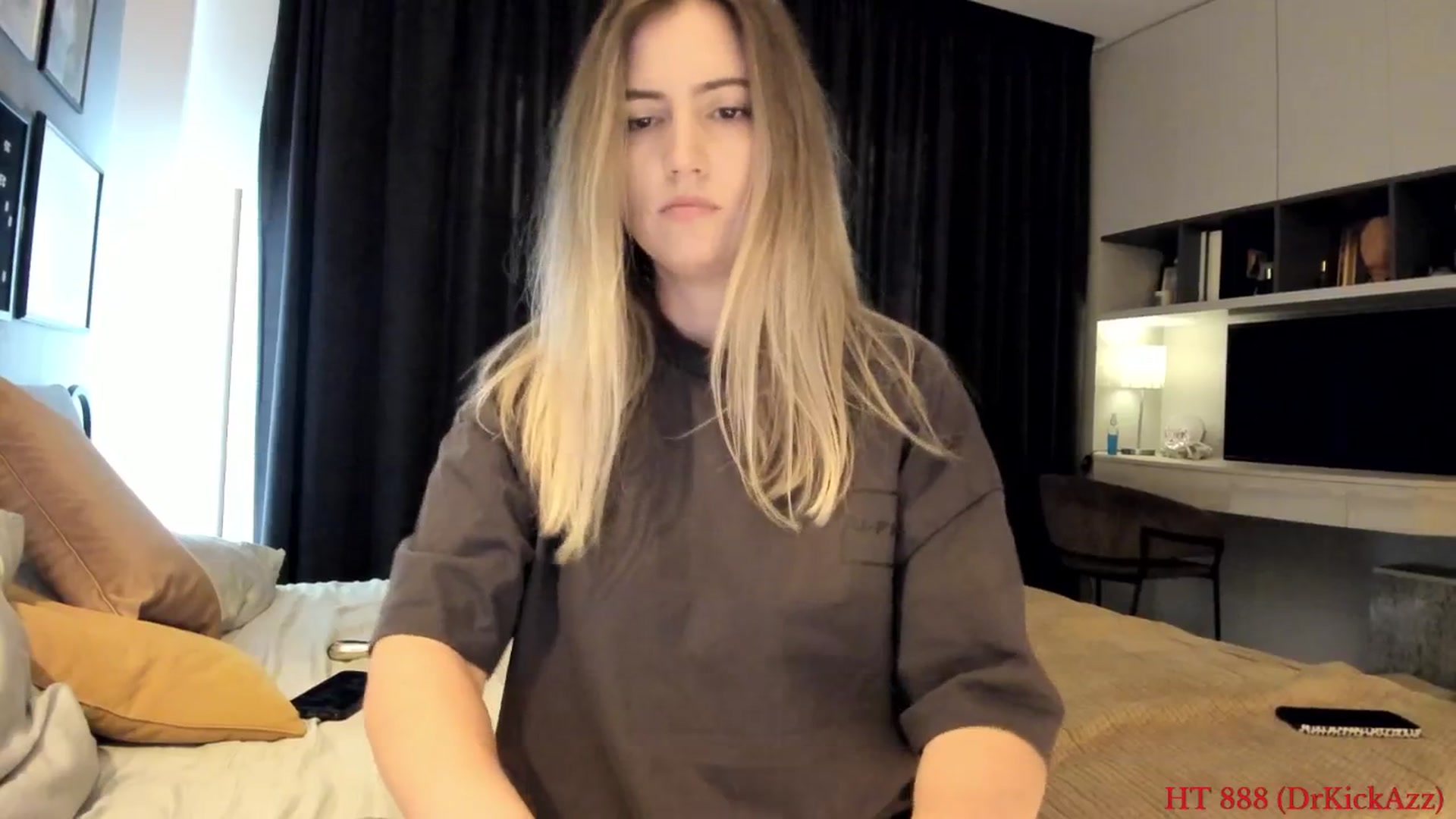 Gallery image thumbnail from happyendings_'s myfreecams stream on, 08/22/2025, 04:53 image 7 of 20
