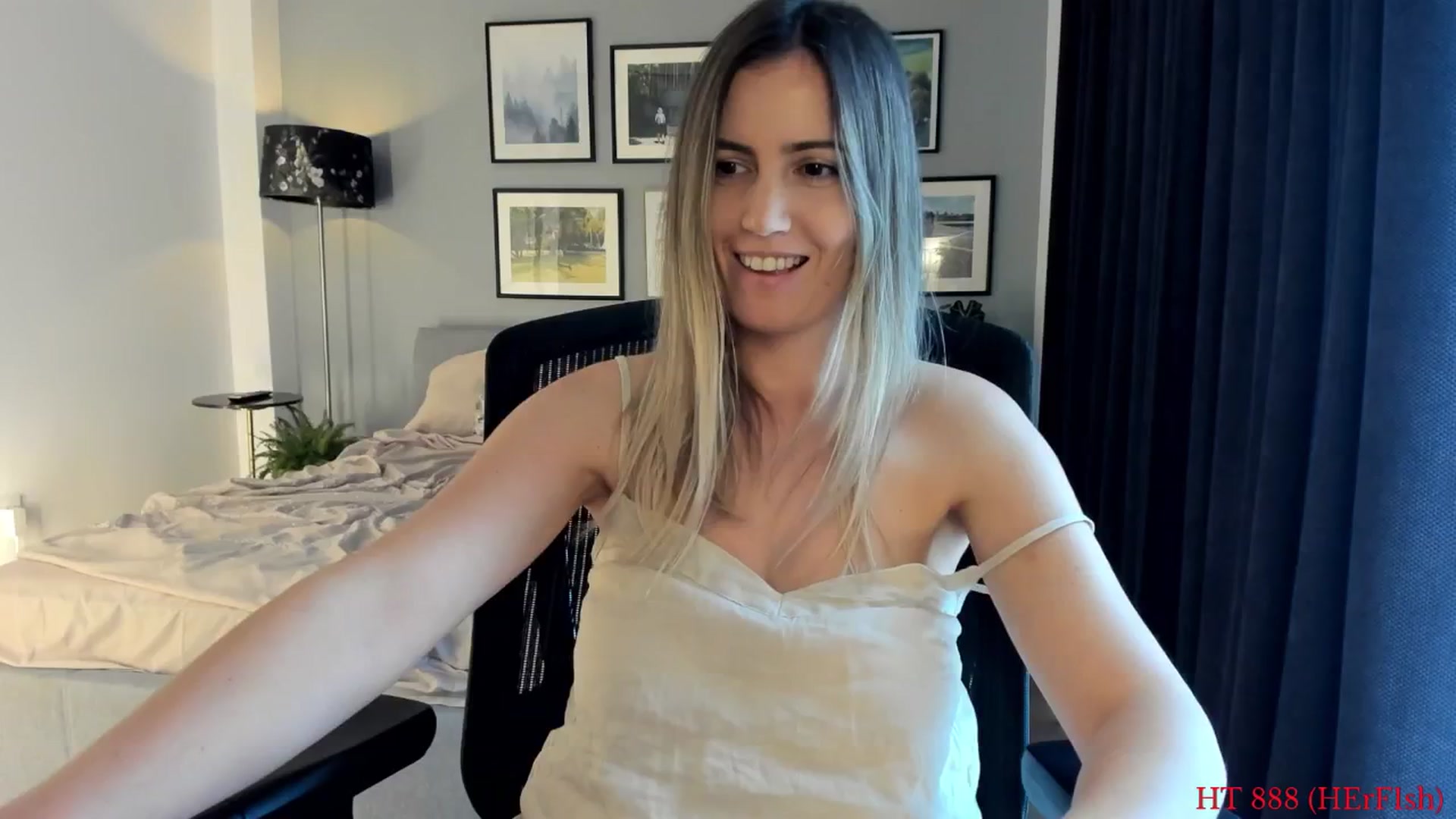 Gallery image thumbnail from happyendings_'s myfreecams stream on, 09/11/2025, 08:39 image 11 of 20