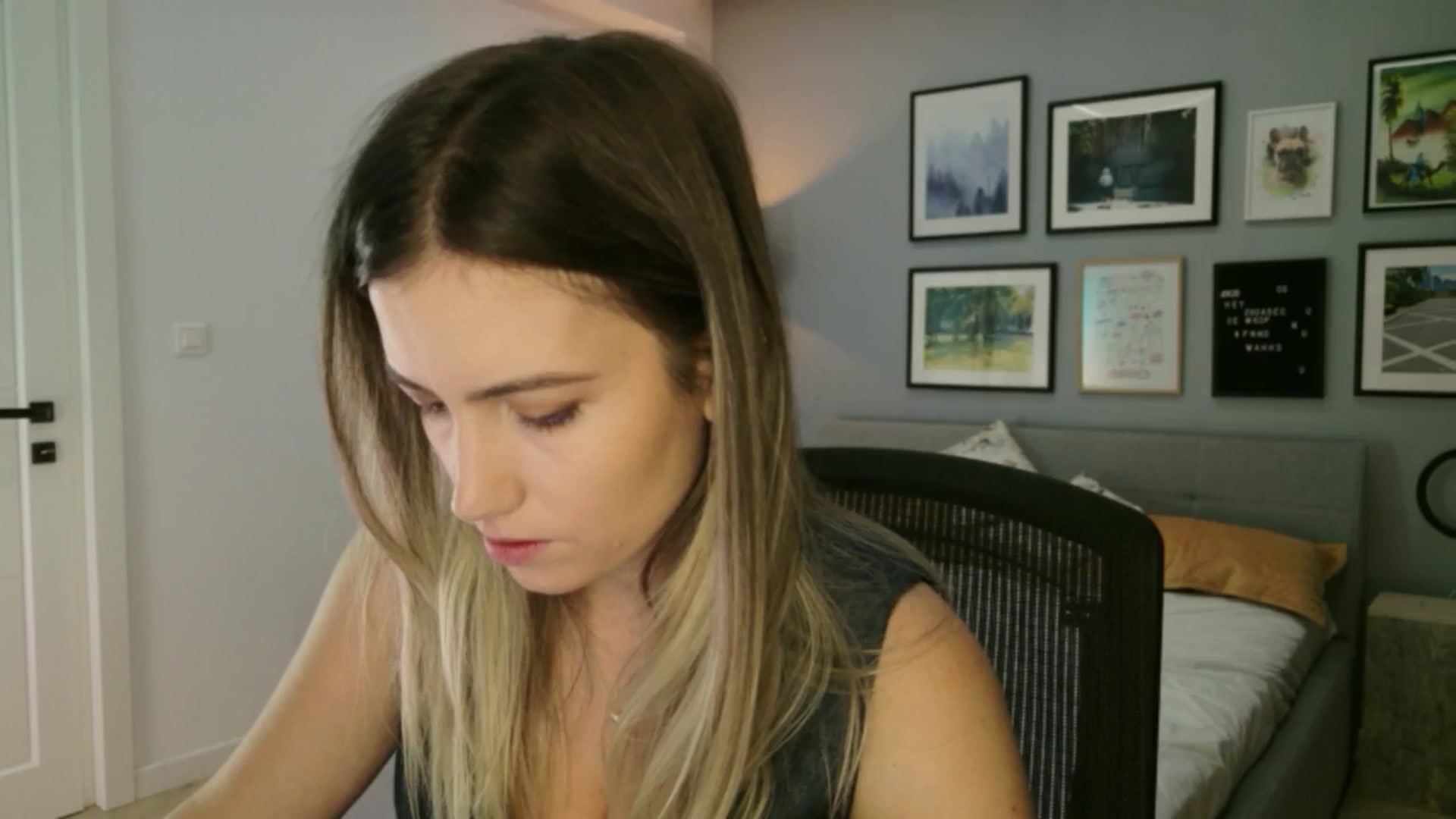 Gallery image thumbnail from happyendings_'s myfreecams stream on, 09/24/2025, 03:20 image 18 of 20