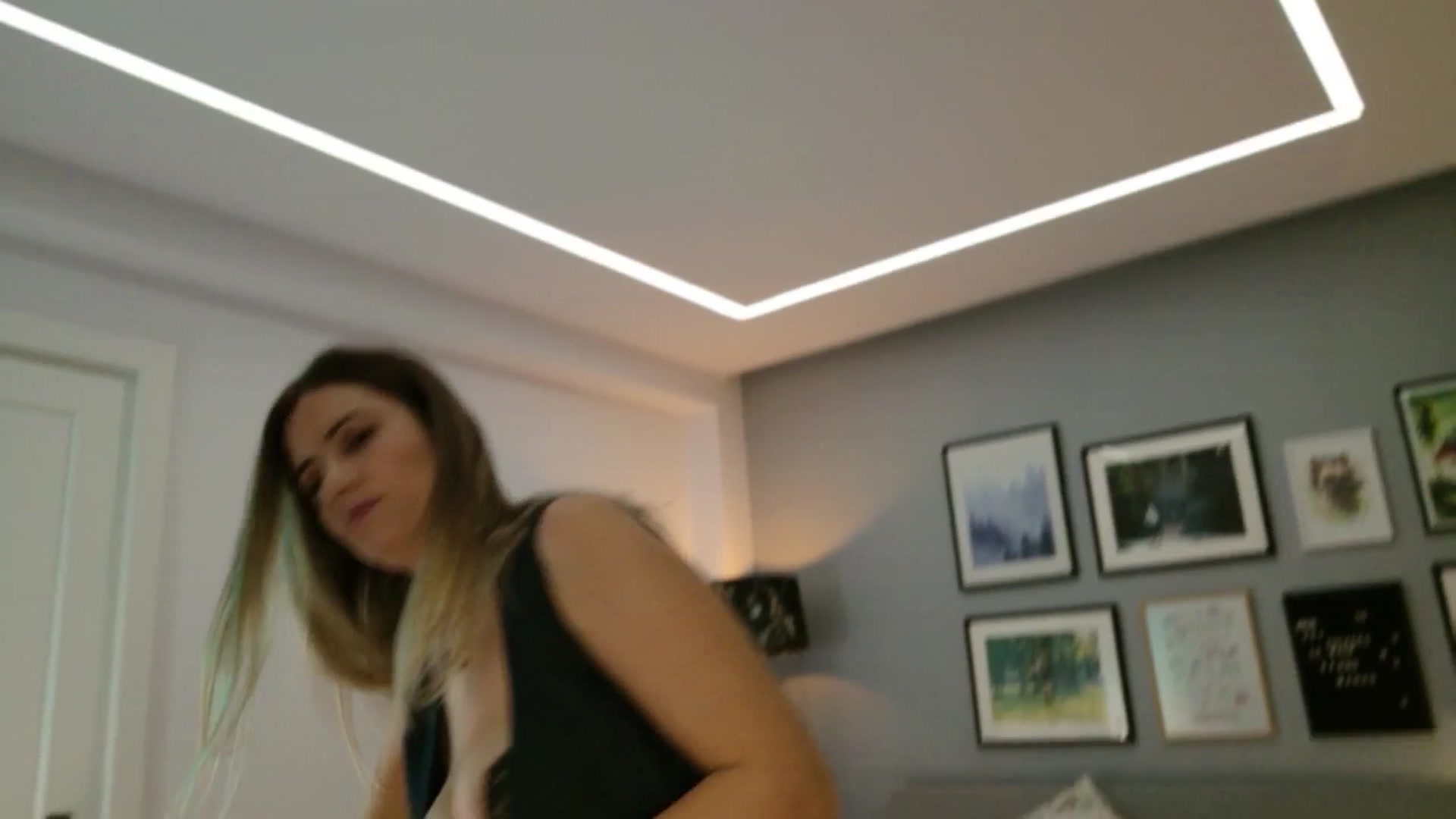Gallery image thumbnail from happyendings_'s myfreecams stream on, 09/24/2025, 04:37 image 12 of 20