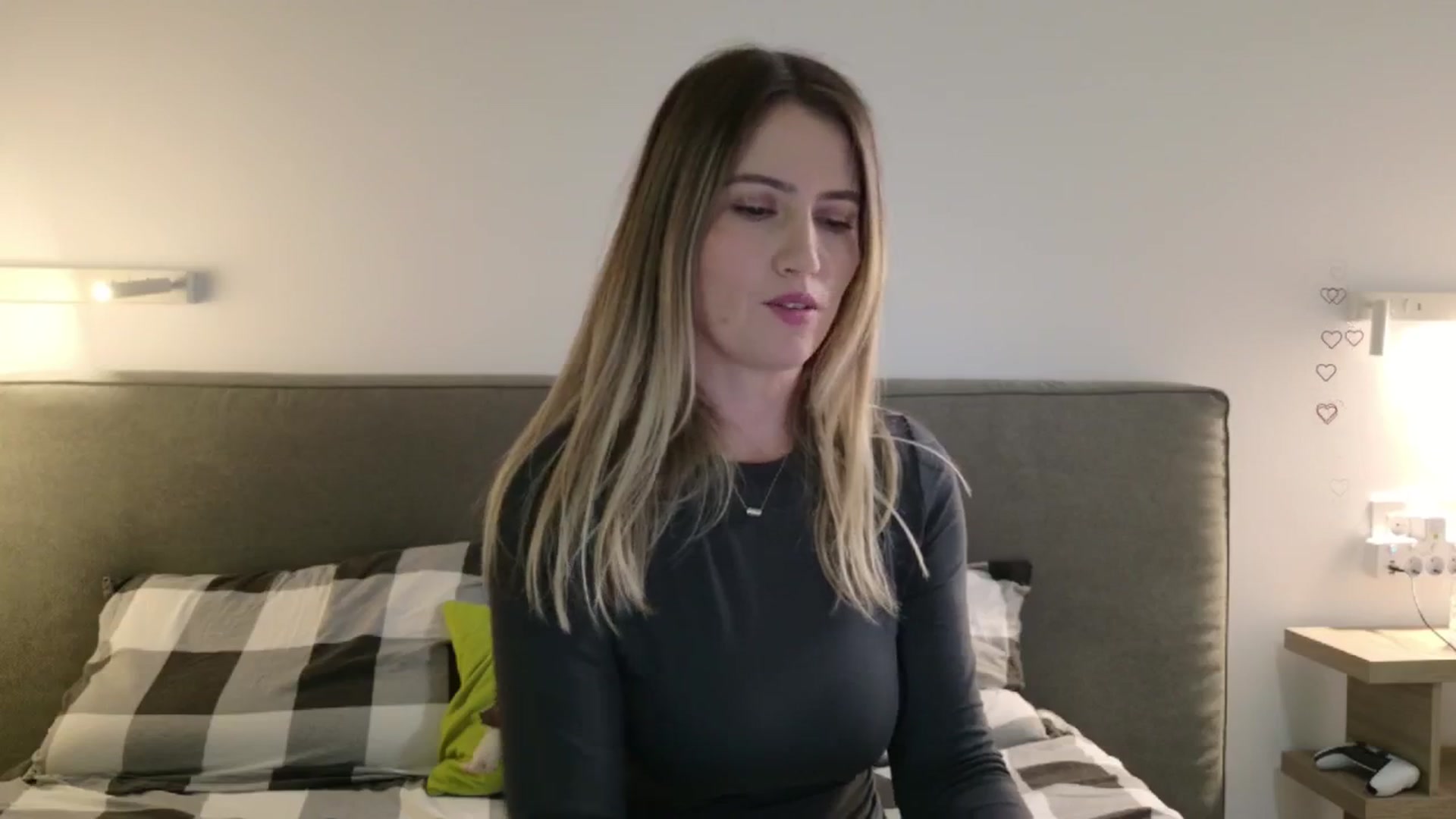Gallery image thumbnail from happyendings_'s myfreecams stream on, 09/30/2025, 10:13 image 7 of 20