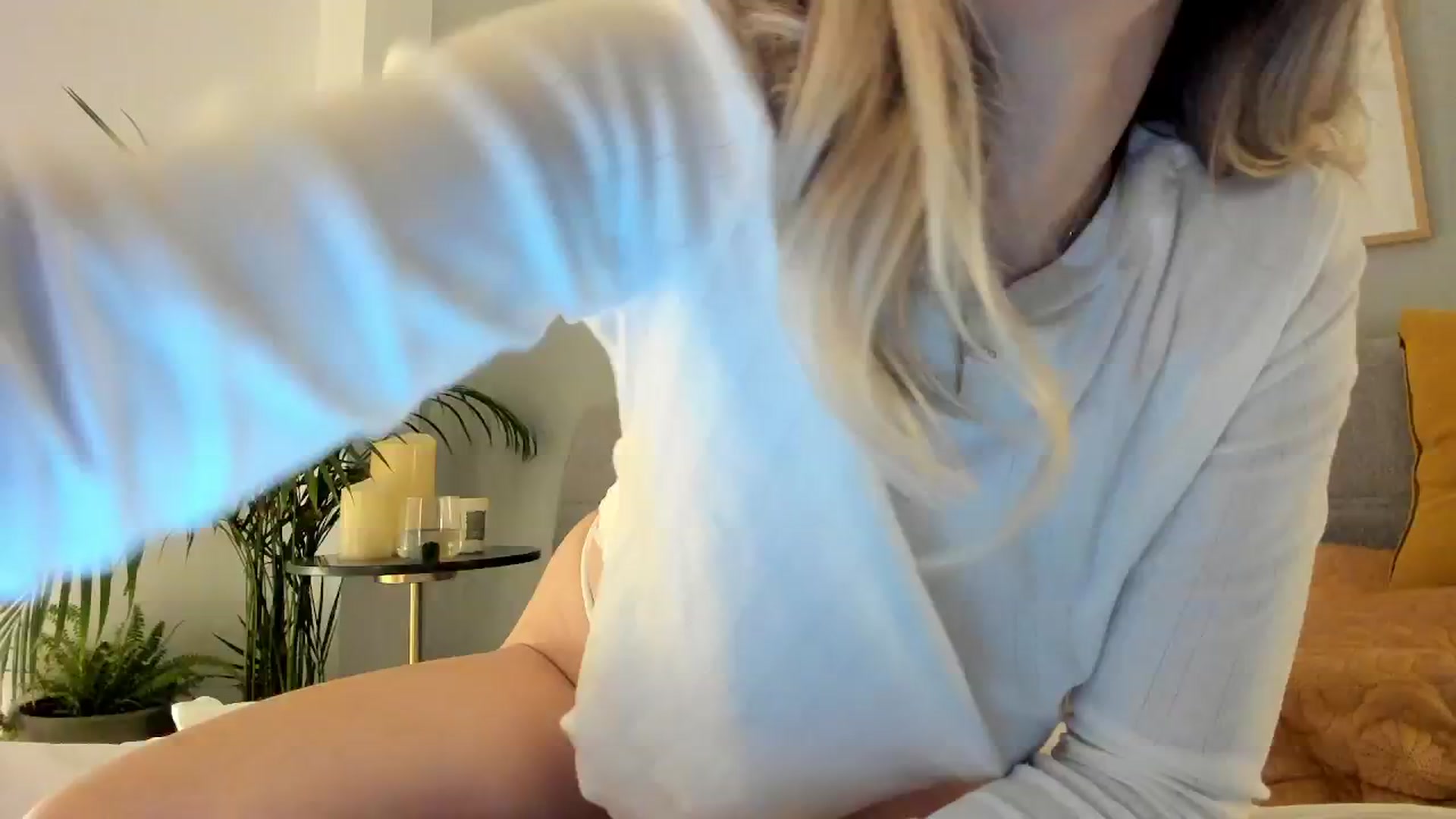 Gallery image thumbnail from happyendings_'s myfreecams stream on, 10/24/2025, 04:27 image 11 of 20