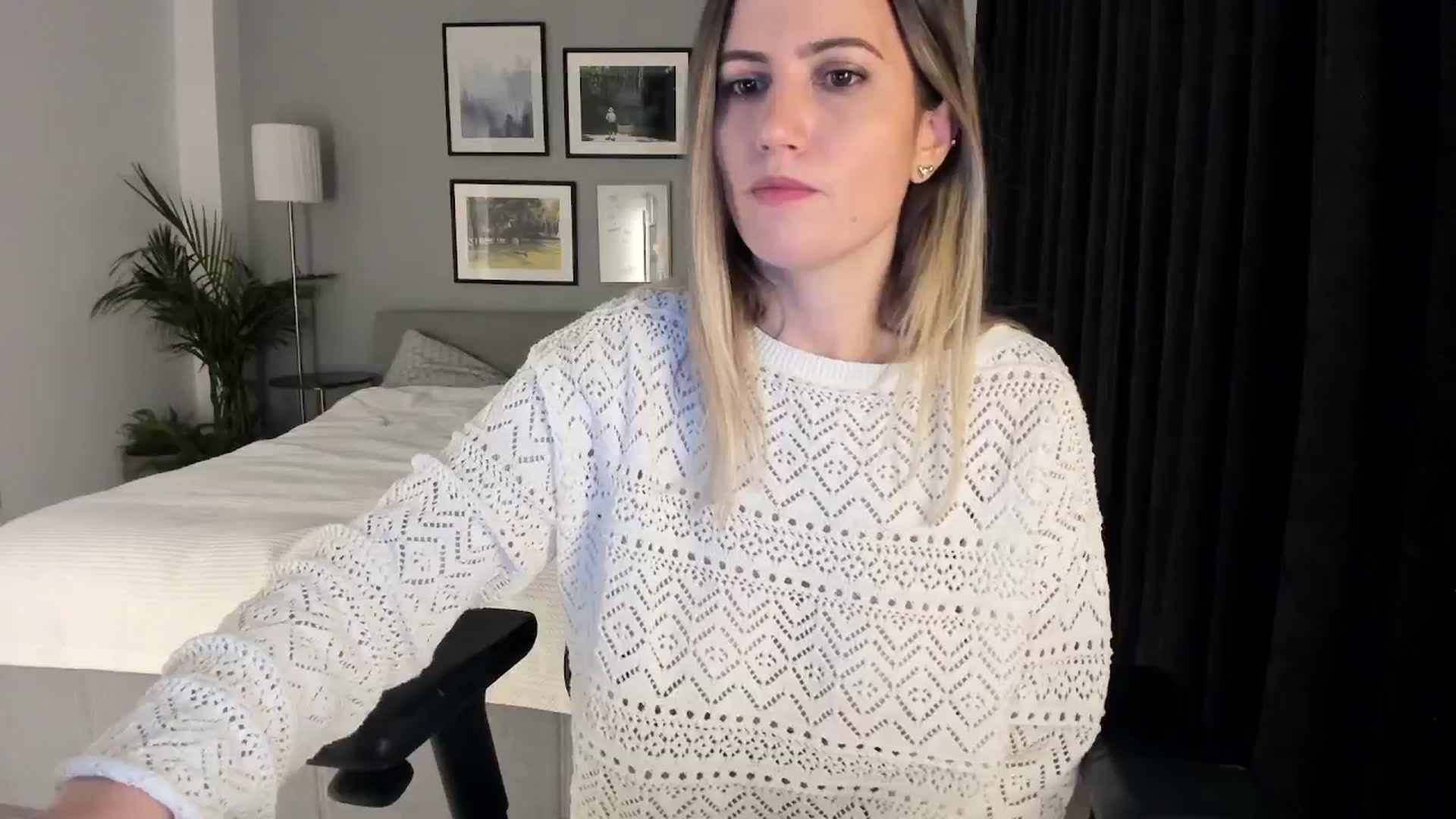 Gallery image thumbnail from happyendings_'s myfreecams stream on, 11/10/2025, 04:08 image 12 of 20