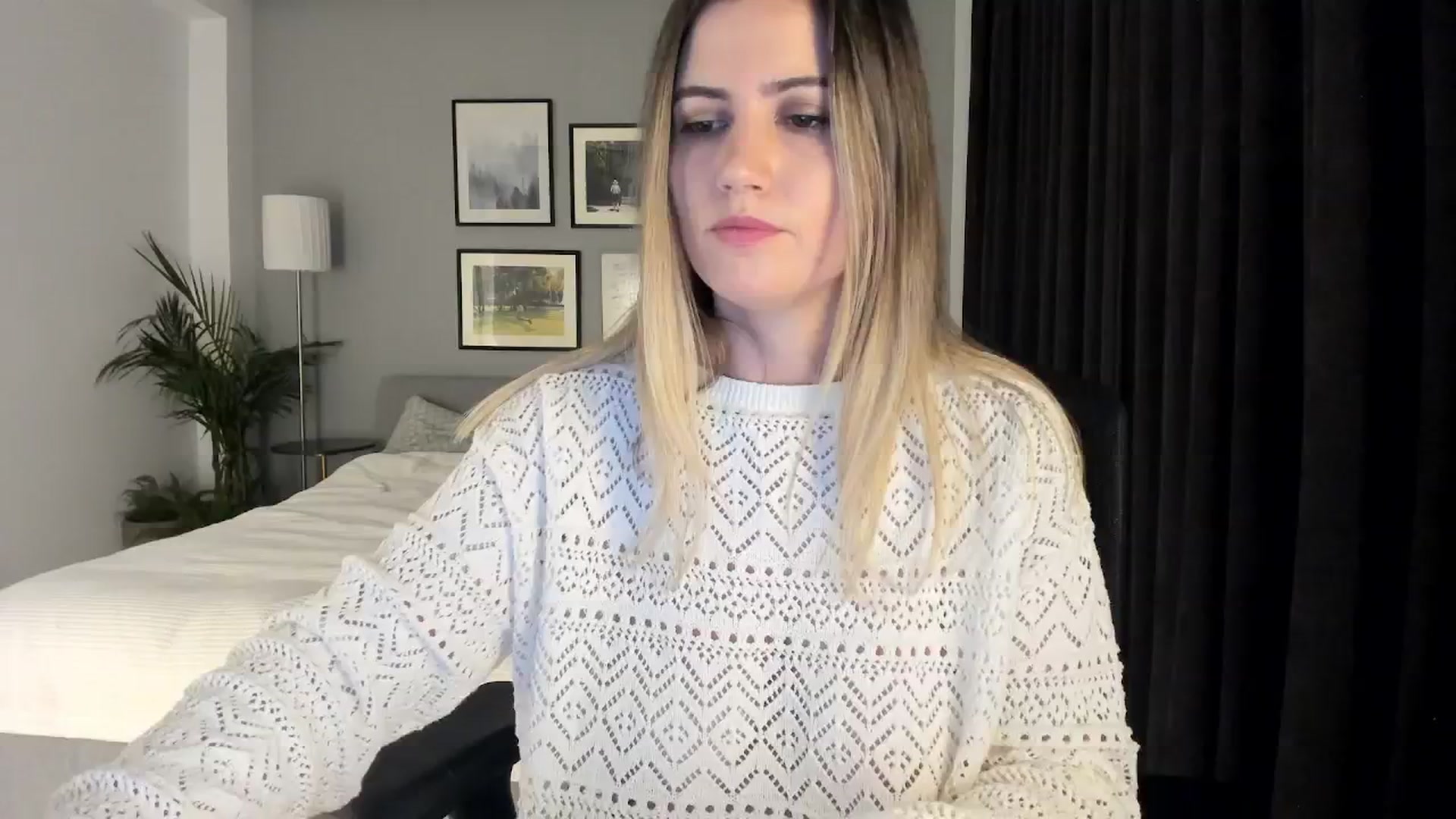Gallery image thumbnail from happyendings_'s myfreecams stream on, 11/10/2025, 04:08 image 16 of 20