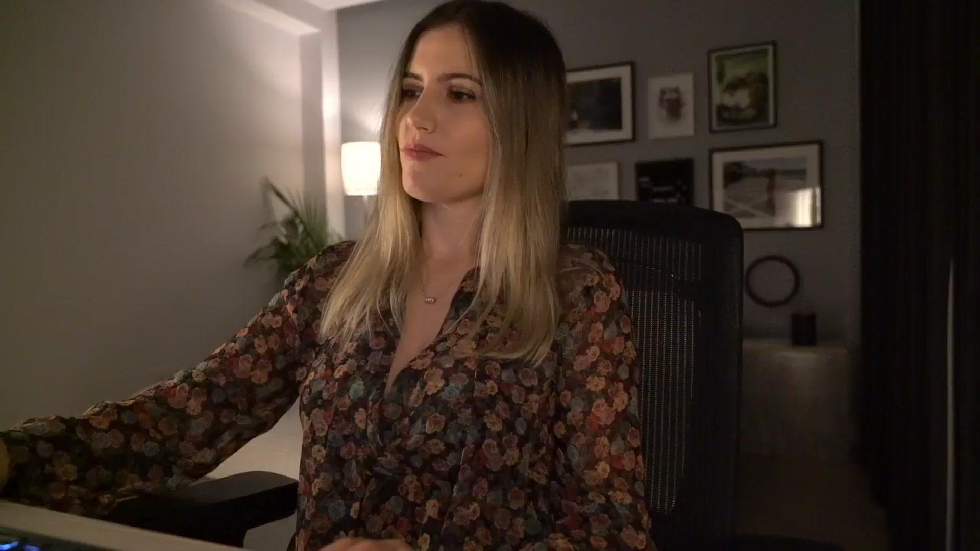 Gallery image thumbnail from happyendings_'s myfreecams stream on, 11/11/2025, 05:21 image 1 of 20