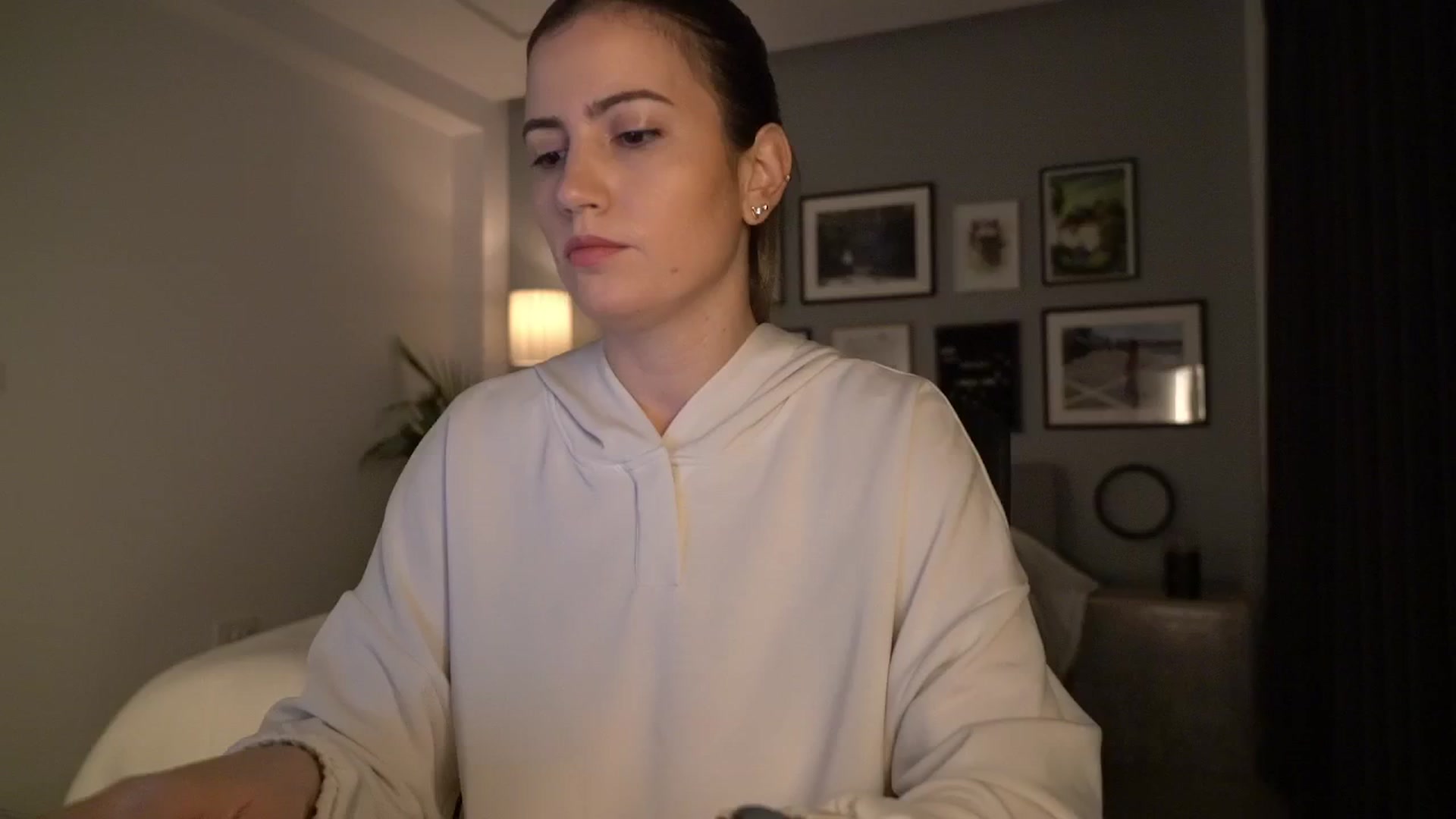 Gallery image thumbnail from happyendings_'s myfreecams stream on, 11/13/2025, 03:57 image 17 of 20