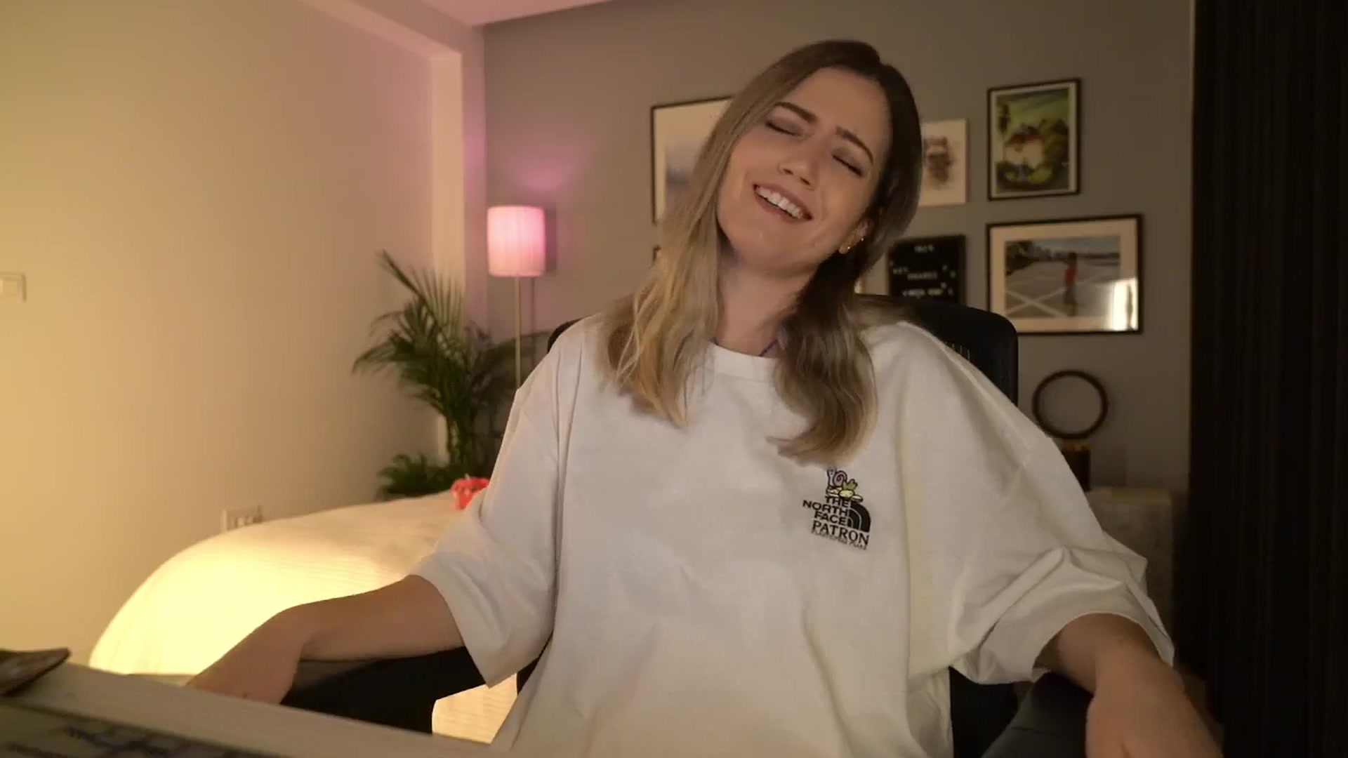 Gallery image thumbnail from happyendings_'s myfreecams stream on, 11/16/2025, 05:16 image 4 of 20