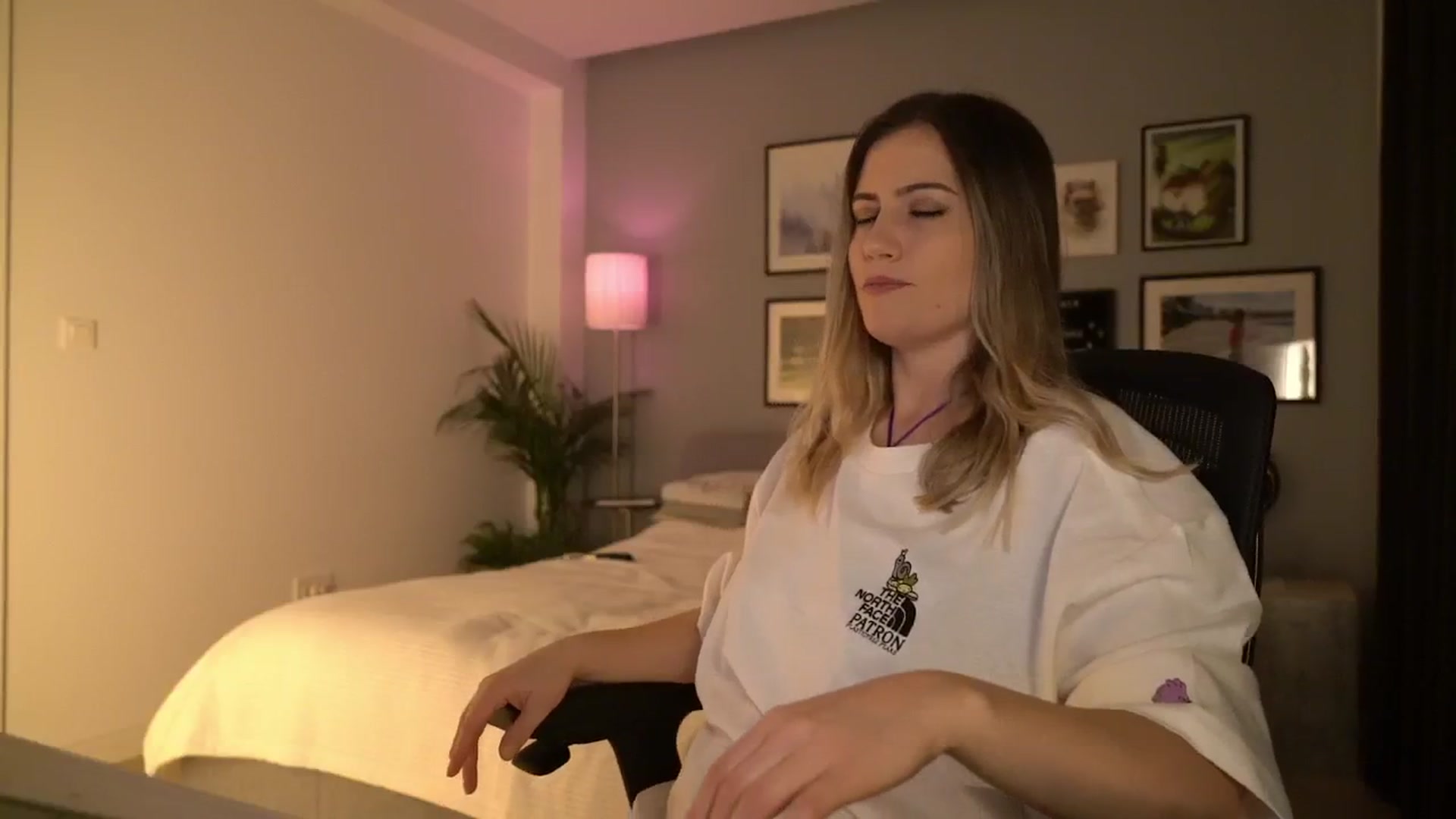Gallery image thumbnail from happyendings_'s myfreecams stream on, 11/16/2025, 05:16 image 14 of 20