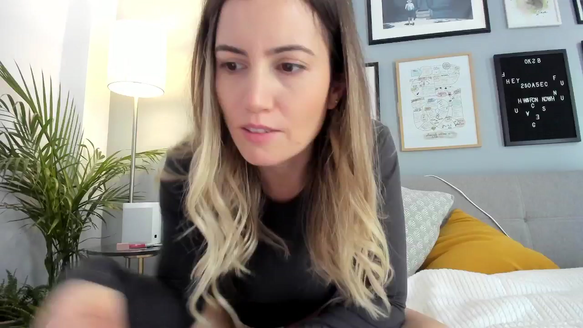 Gallery image thumbnail from happyendings_'s myfreecams stream on, 11/19/2025, 08:42 image 7 of 20