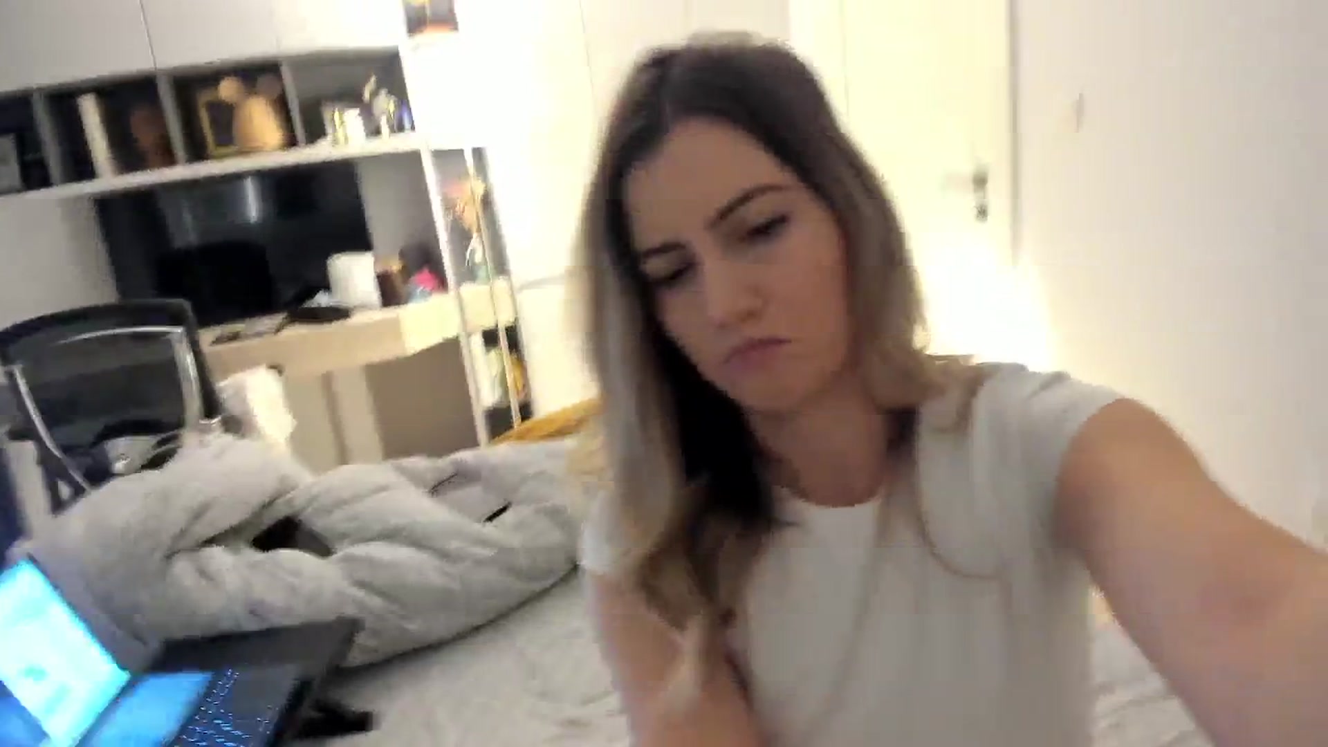 Gallery image thumbnail from happyendings_'s myfreecams stream on, 11/20/2025, 05:25 image 18 of 20