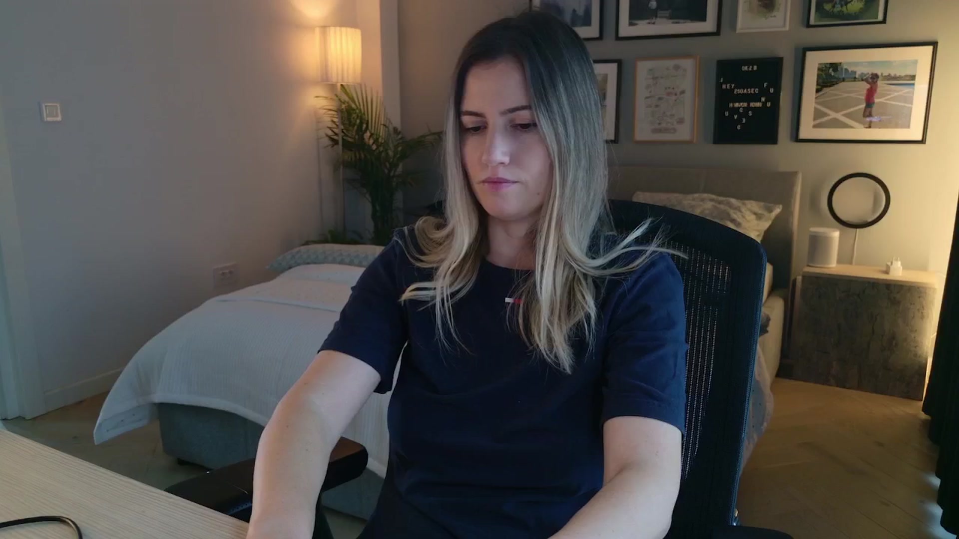 Gallery image thumbnail from happyendings_'s myfreecams stream on, 11/21/2025, 10:15 image 3 of 20