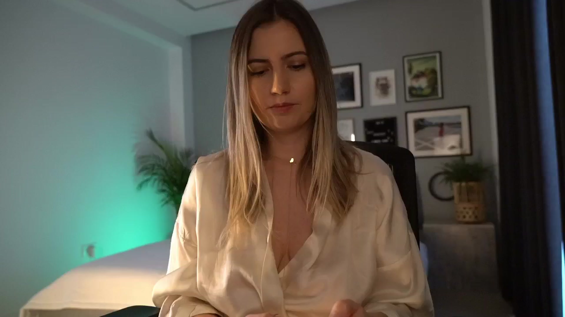 Gallery image thumbnail from happyendings_'s myfreecams stream on, 11/26/2025, 08:13 image 2 of 20