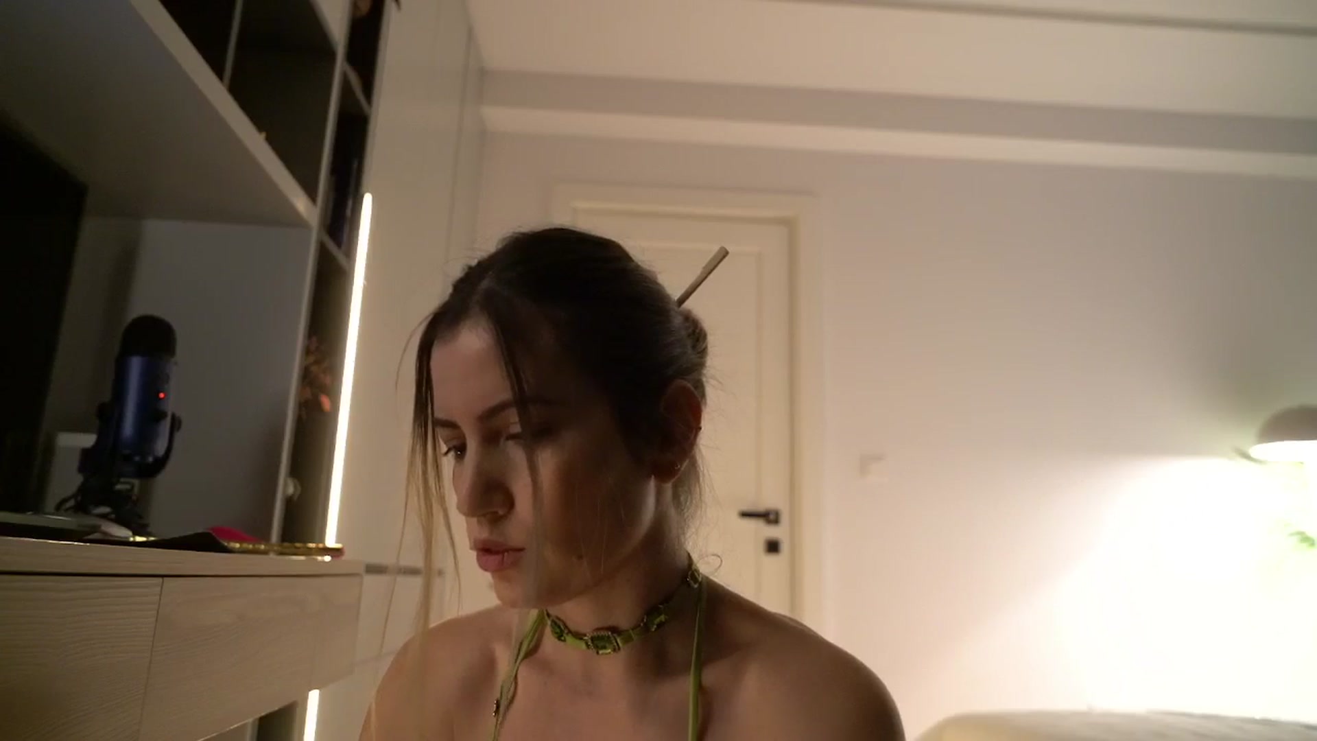 Gallery image thumbnail from happyendings_'s myfreecams stream on, 12/03/2025, 05:28 image 9 of 20