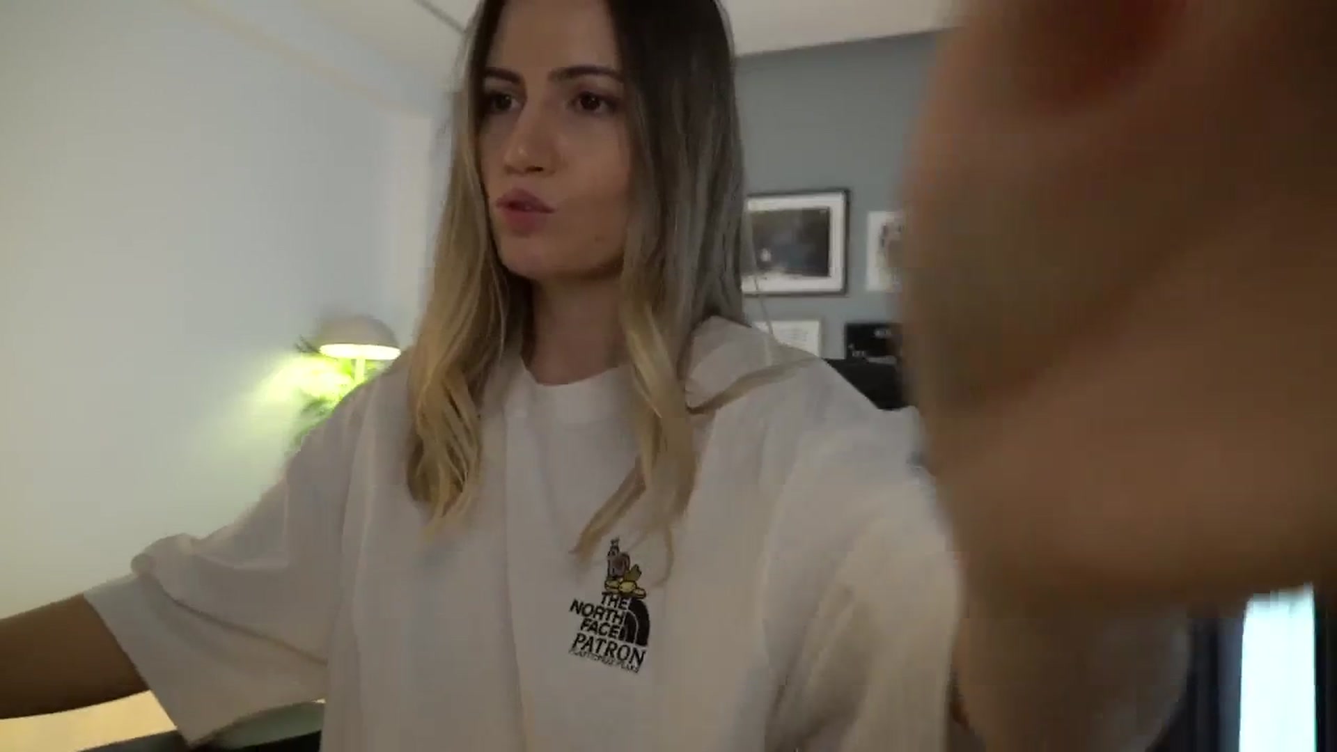 Gallery image thumbnail from happyendings_'s myfreecams stream on, 12/04/2025, 11:18 image 7 of 20