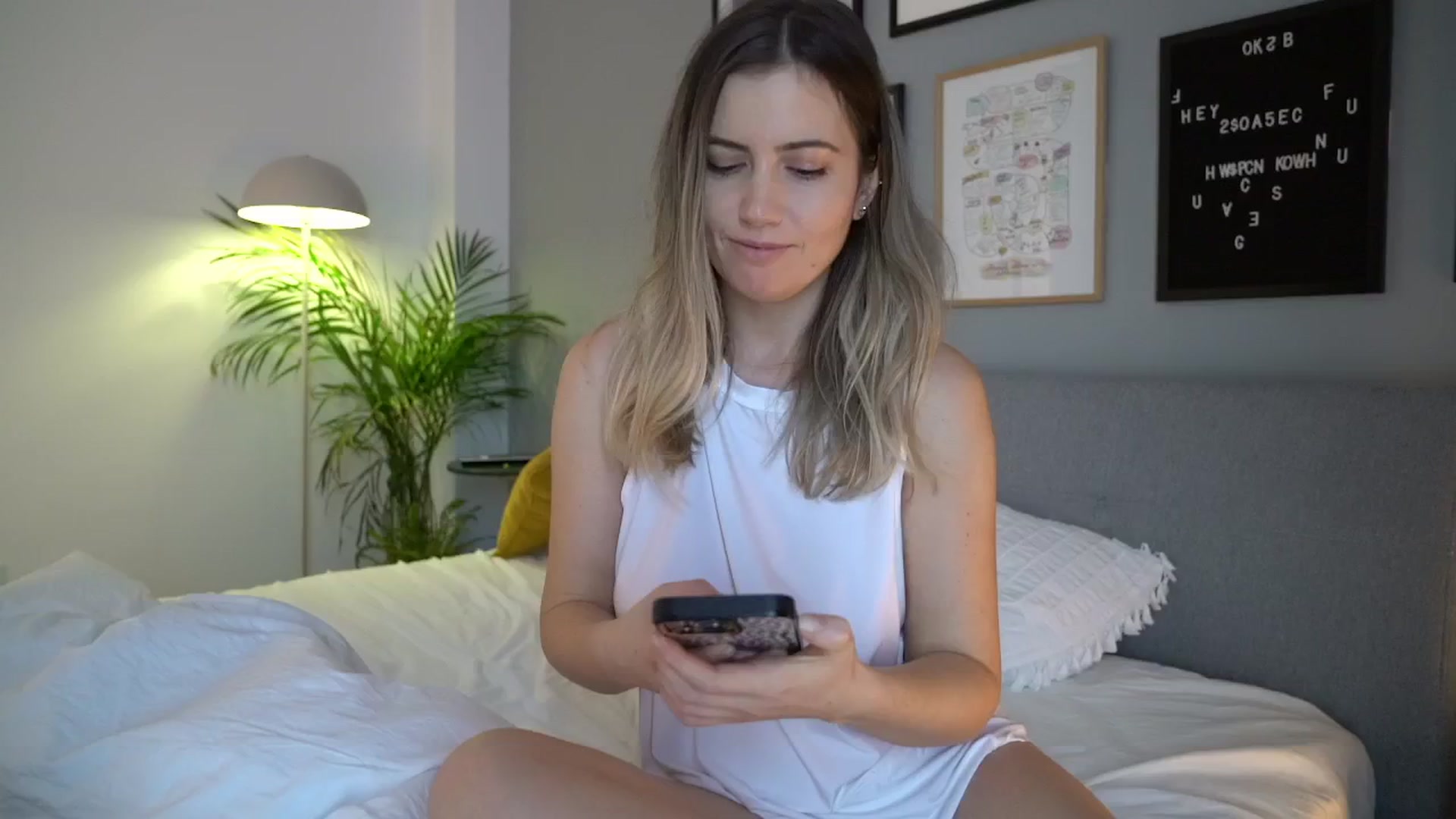 Gallery image thumbnail from happyendings_'s myfreecams stream on, 12/05/2025, 07:44 image 13 of 20